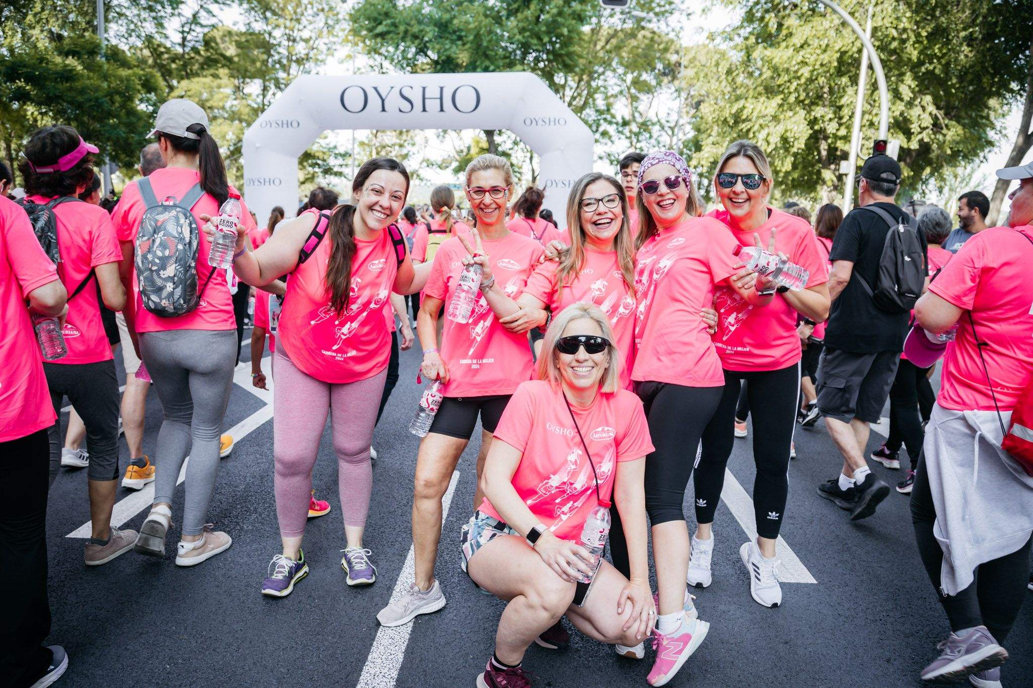 Las mejores fotos del ambiente post de la Carrera de la Mujer Central Lechera Asturiana de Madrid 2024. 137