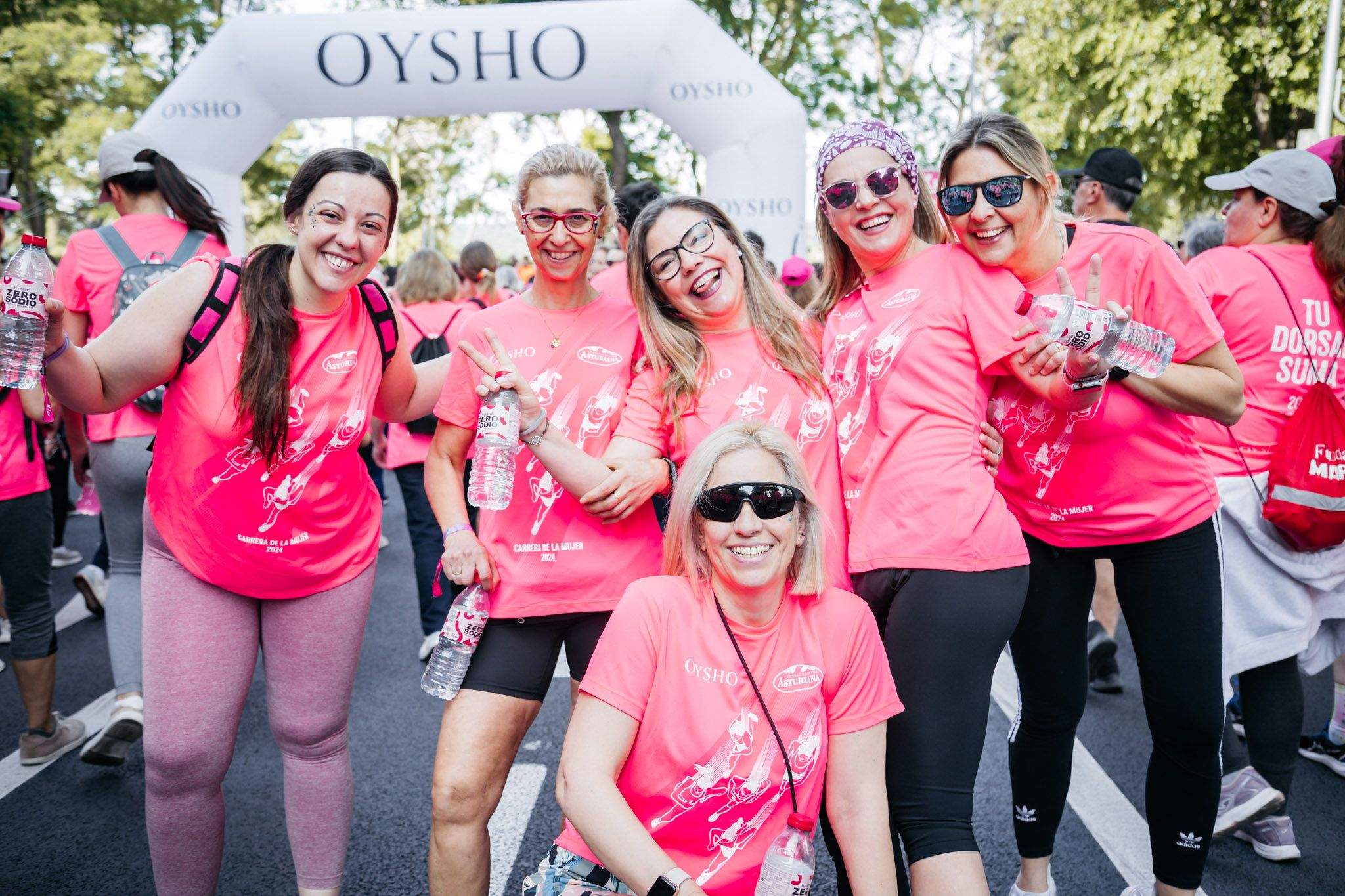 Las mejores fotos del ambiente post de la Carrera de la Mujer Central Lechera Asturiana de Madrid 2024. 138