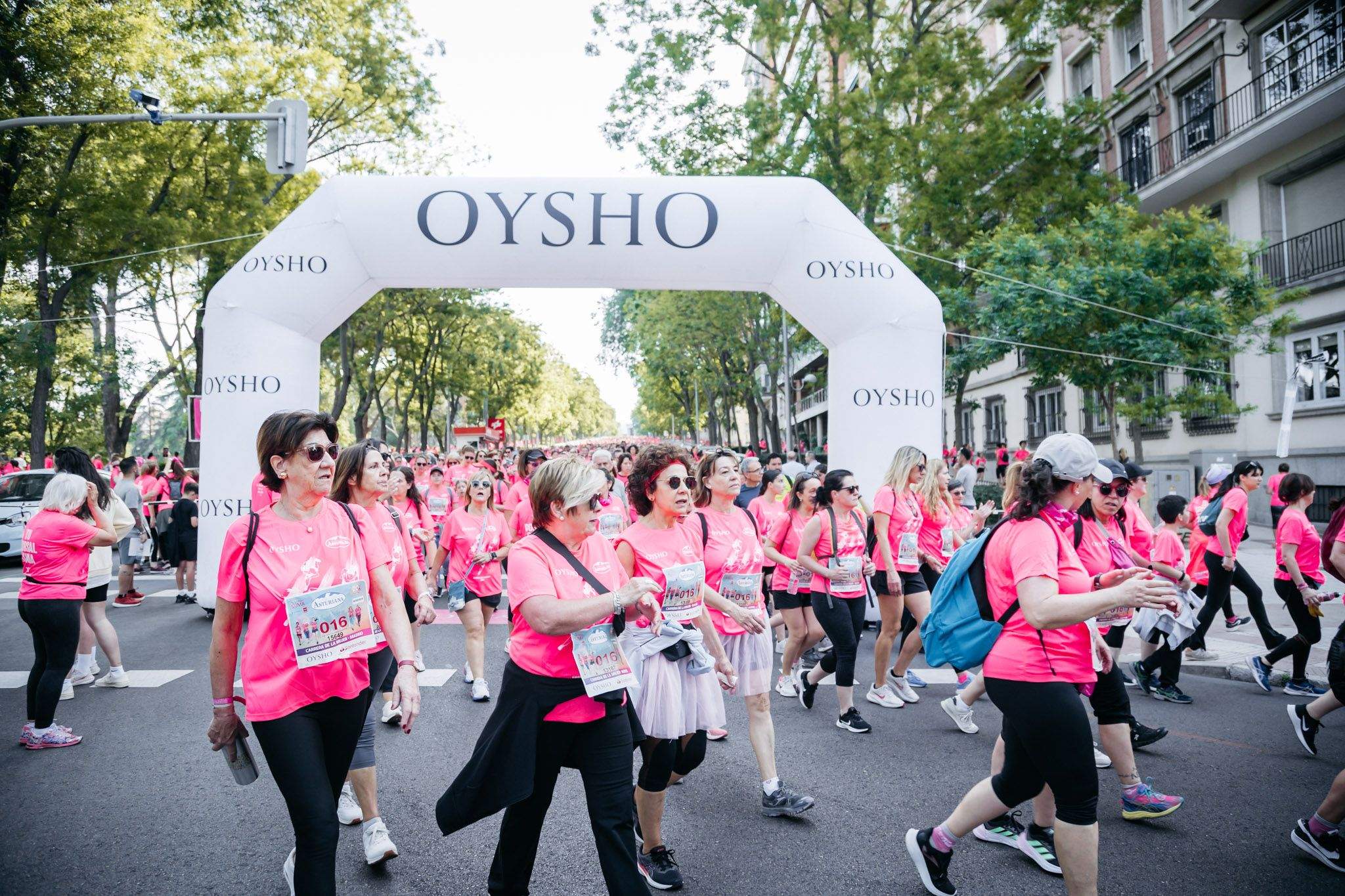 Las mejores fotos del ambiente post de la Carrera de la Mujer Central Lechera Asturiana de Madrid 2024. 139