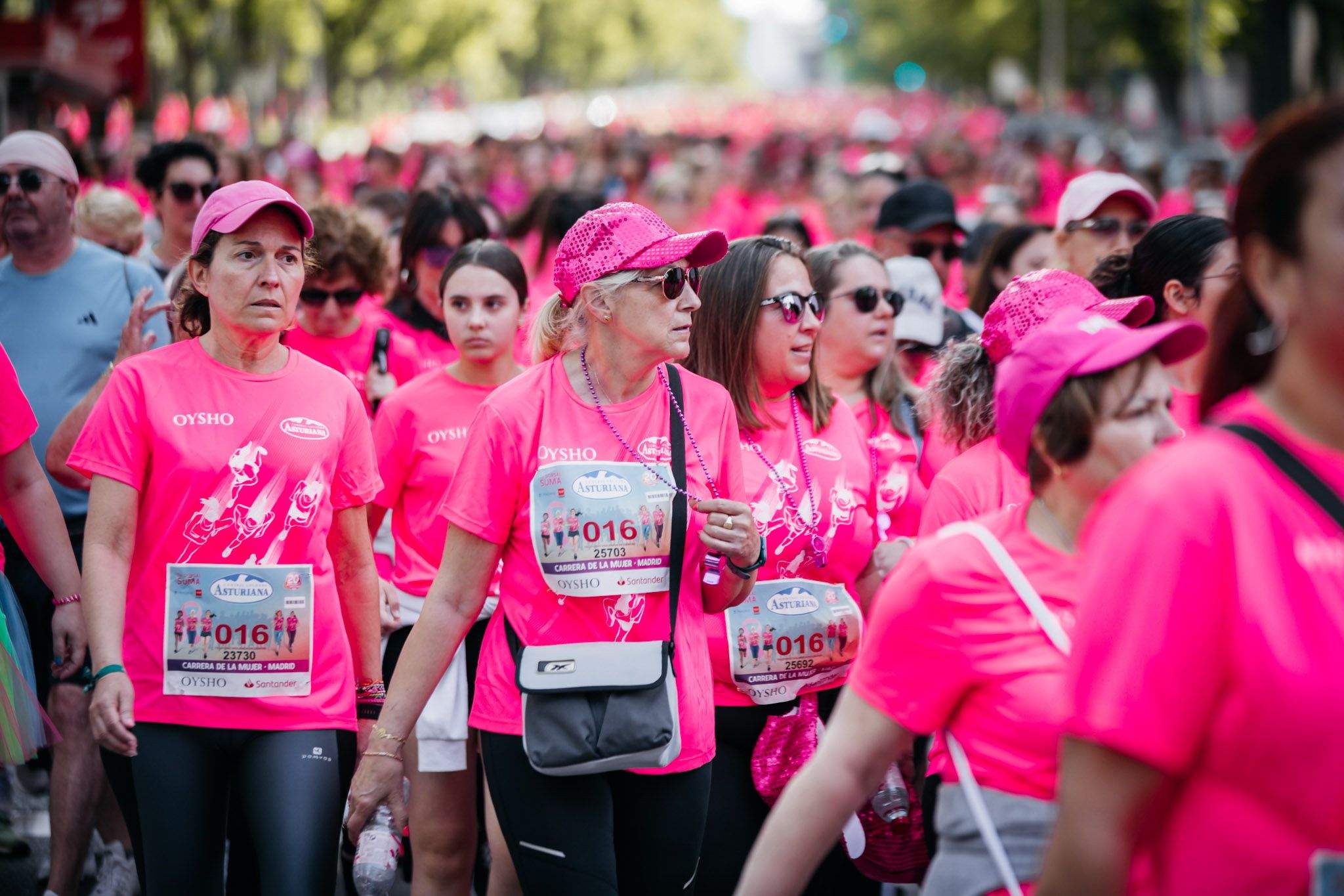 Las mejores fotos del ambiente post de la Carrera de la Mujer Central Lechera Asturiana de Madrid 2024. 145