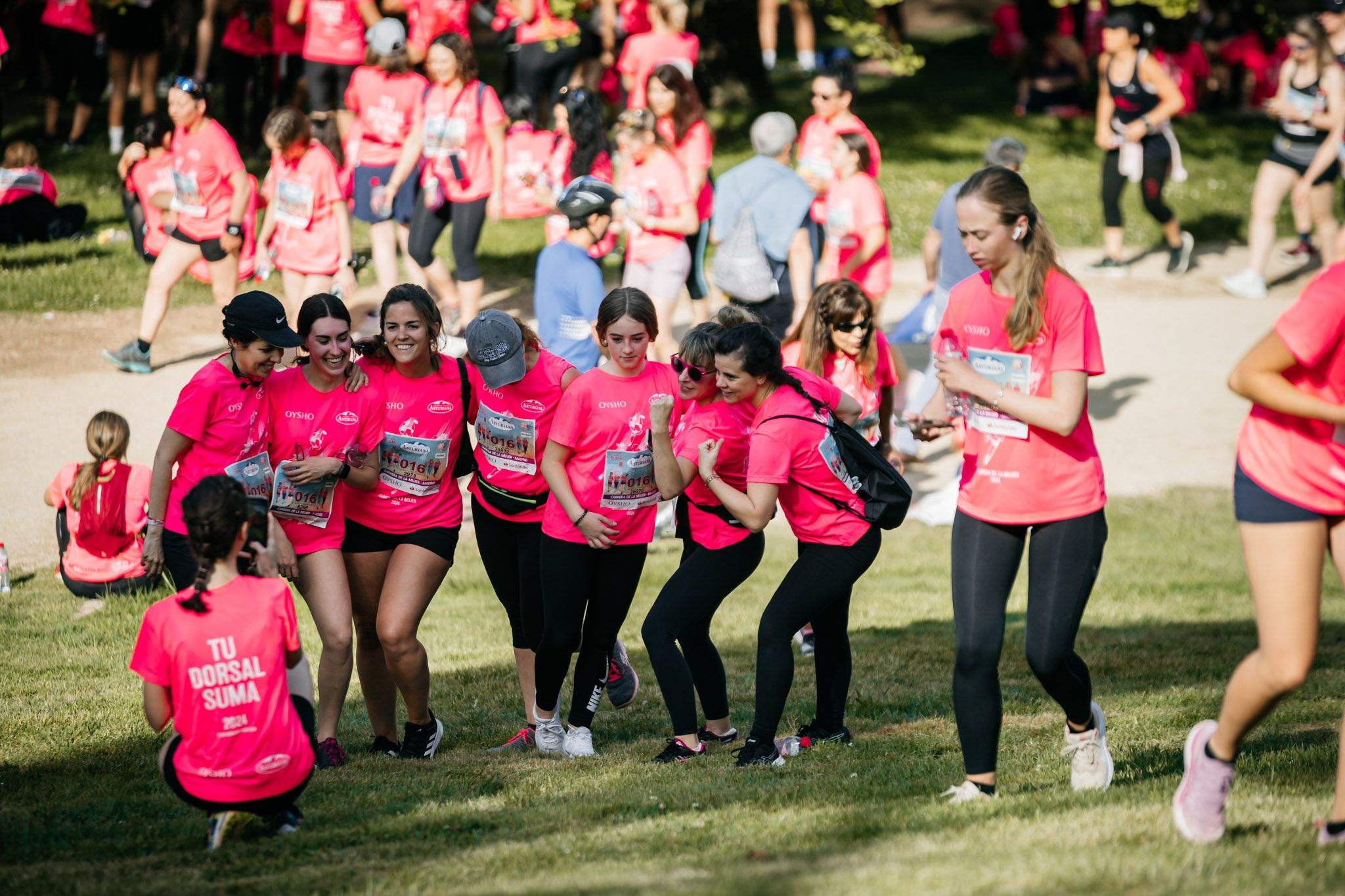 Las mejores fotos del ambiente post de la Carrera de la Mujer Central Lechera Asturiana de Madrid 2024. 156
