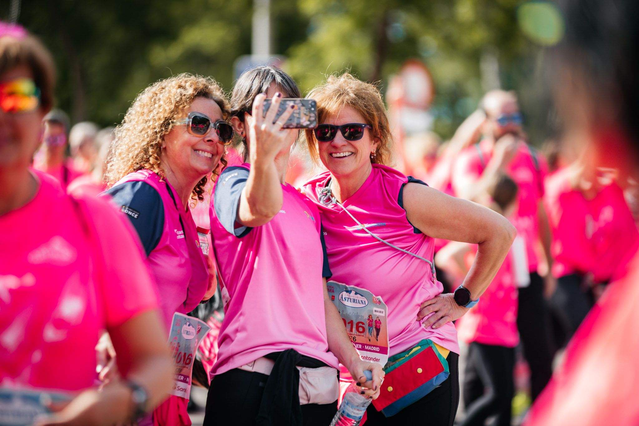 Las mejores fotos del ambiente post de la Carrera de la Mujer Central Lechera Asturiana de Madrid 2024. 192