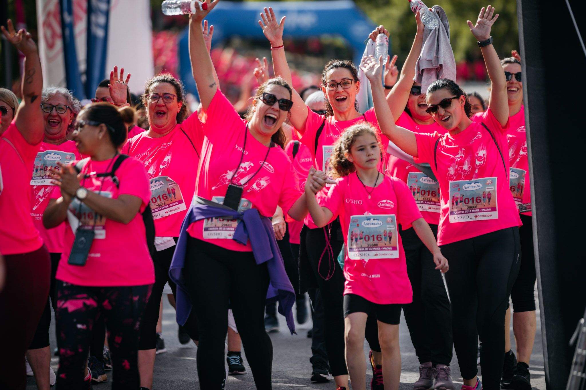 Las mejores fotos del ambiente post de la Carrera de la Mujer Central Lechera Asturiana de Madrid 2024. 217