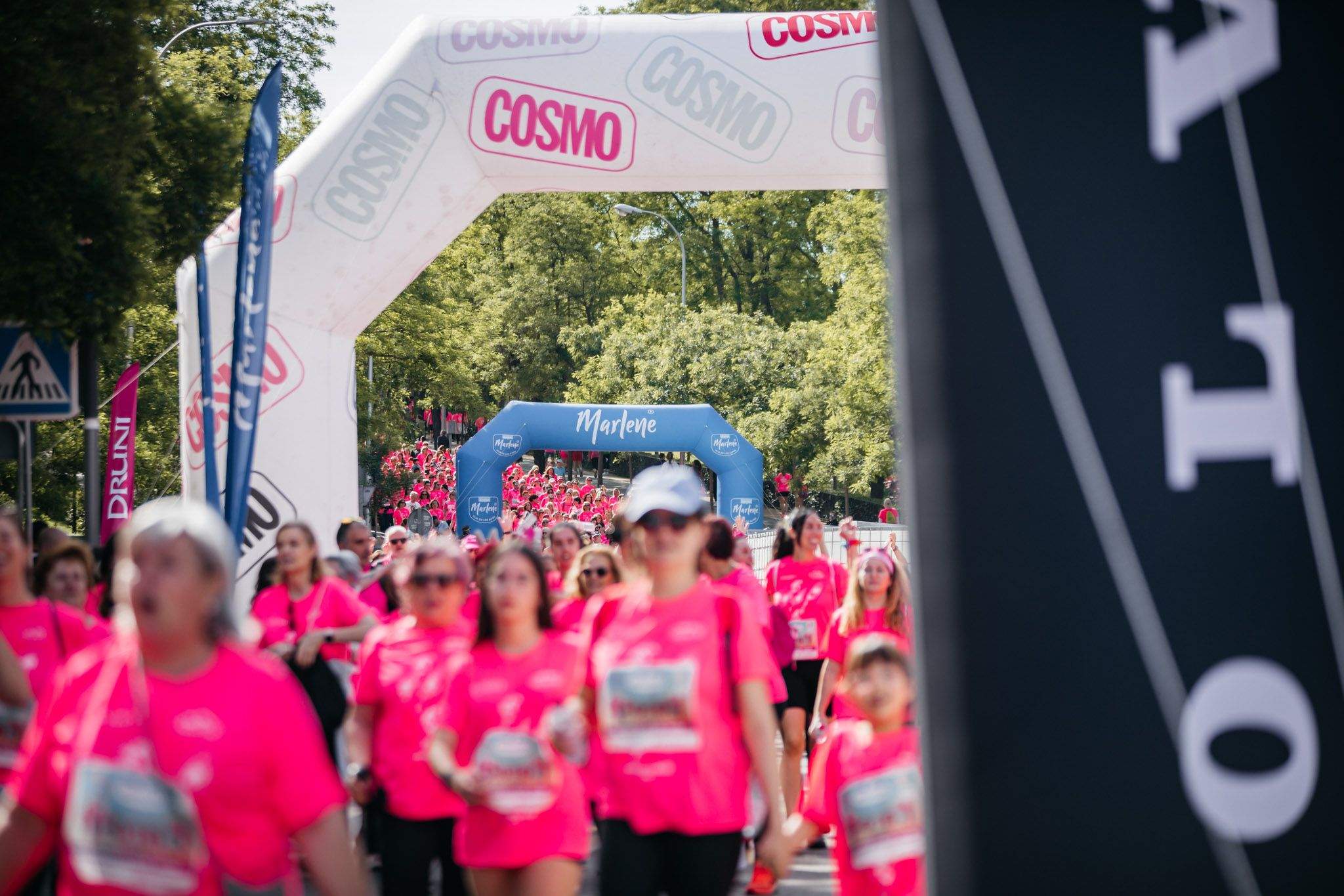 Las mejores fotos del ambiente post de la Carrera de la Mujer Central Lechera Asturiana de Madrid 2024. 220