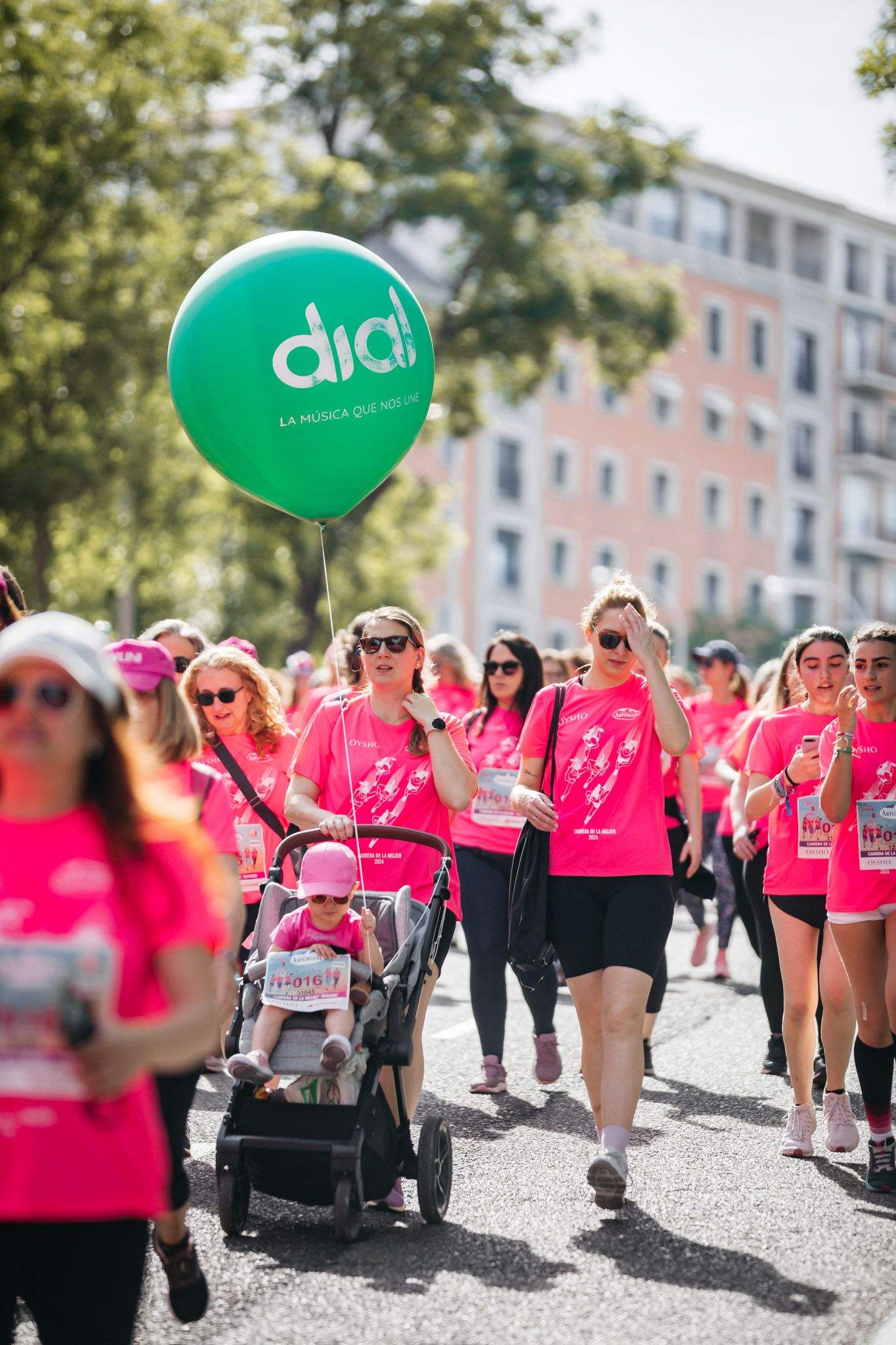 Las mejores fotos del ambiente post de la Carrera de la Mujer Central Lechera Asturiana de Madrid 2024. 241