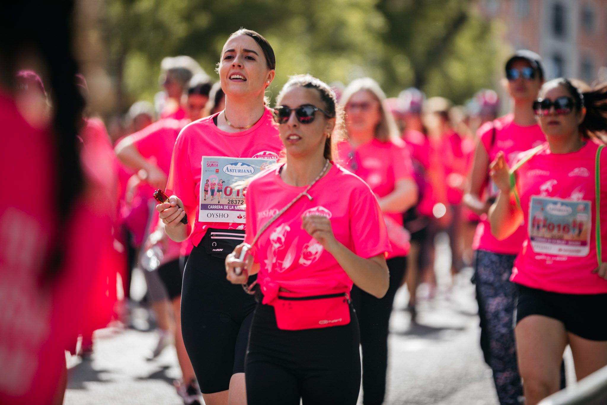 Las mejores fotos del ambiente post de la Carrera de la Mujer Central Lechera Asturiana de Madrid 2024. 242