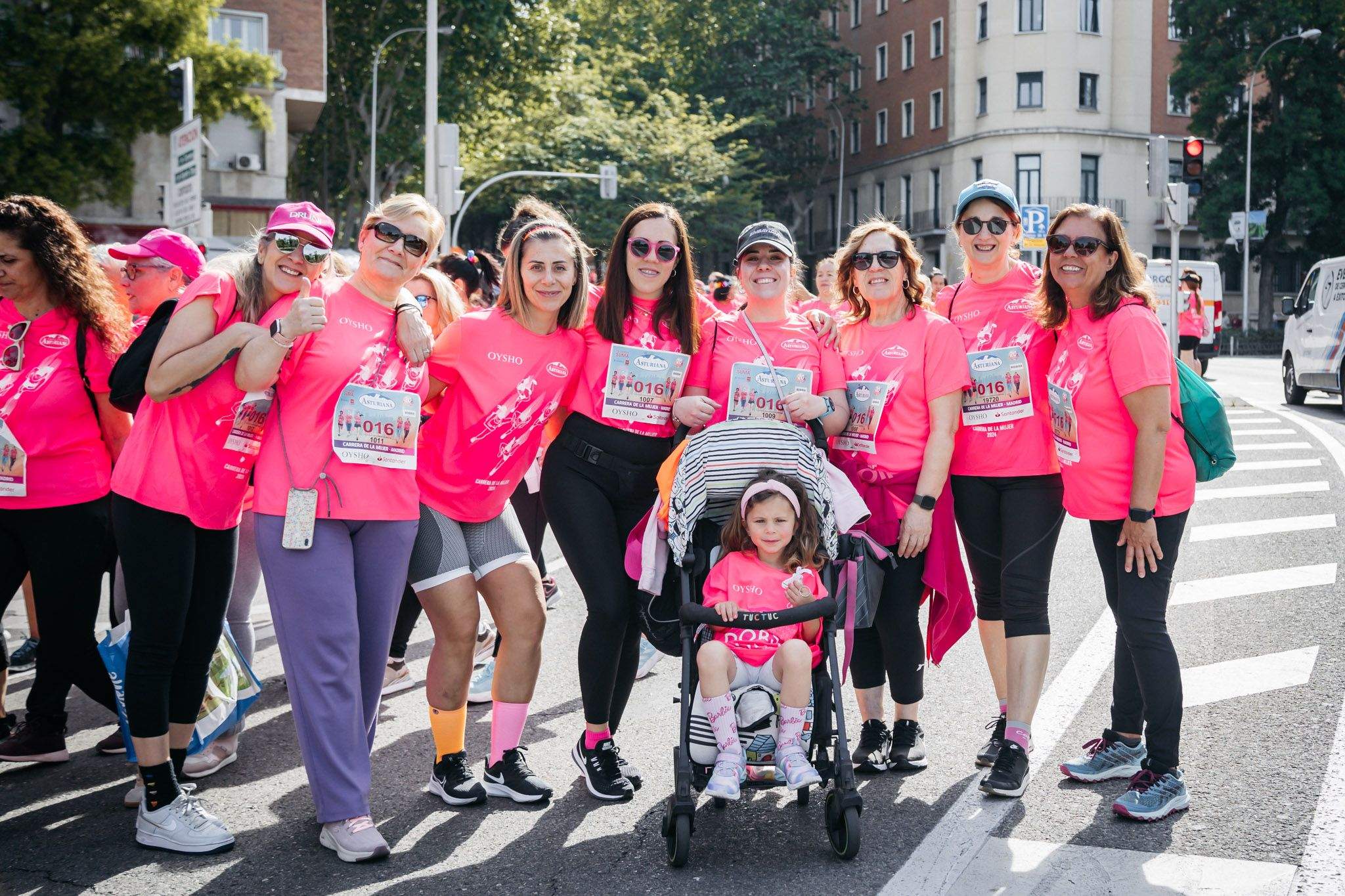 Las mejores fotos del ambiente post de la Carrera de la Mujer Central Lechera Asturiana de Madrid 2024. 260