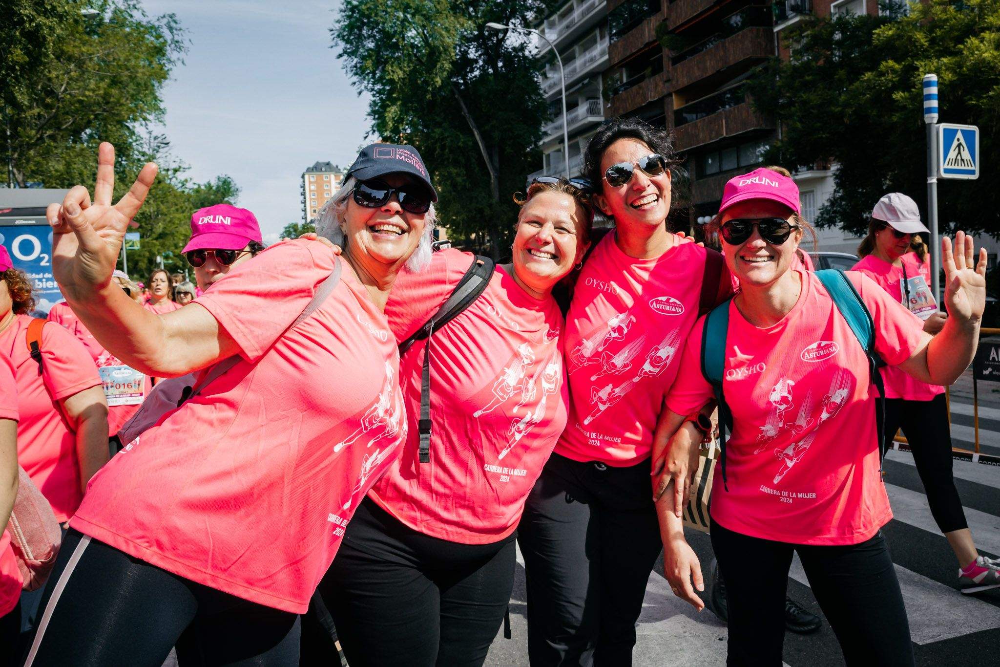 Las mejores fotos del ambiente post de la Carrera de la Mujer Central Lechera Asturiana de Madrid 2024. 290