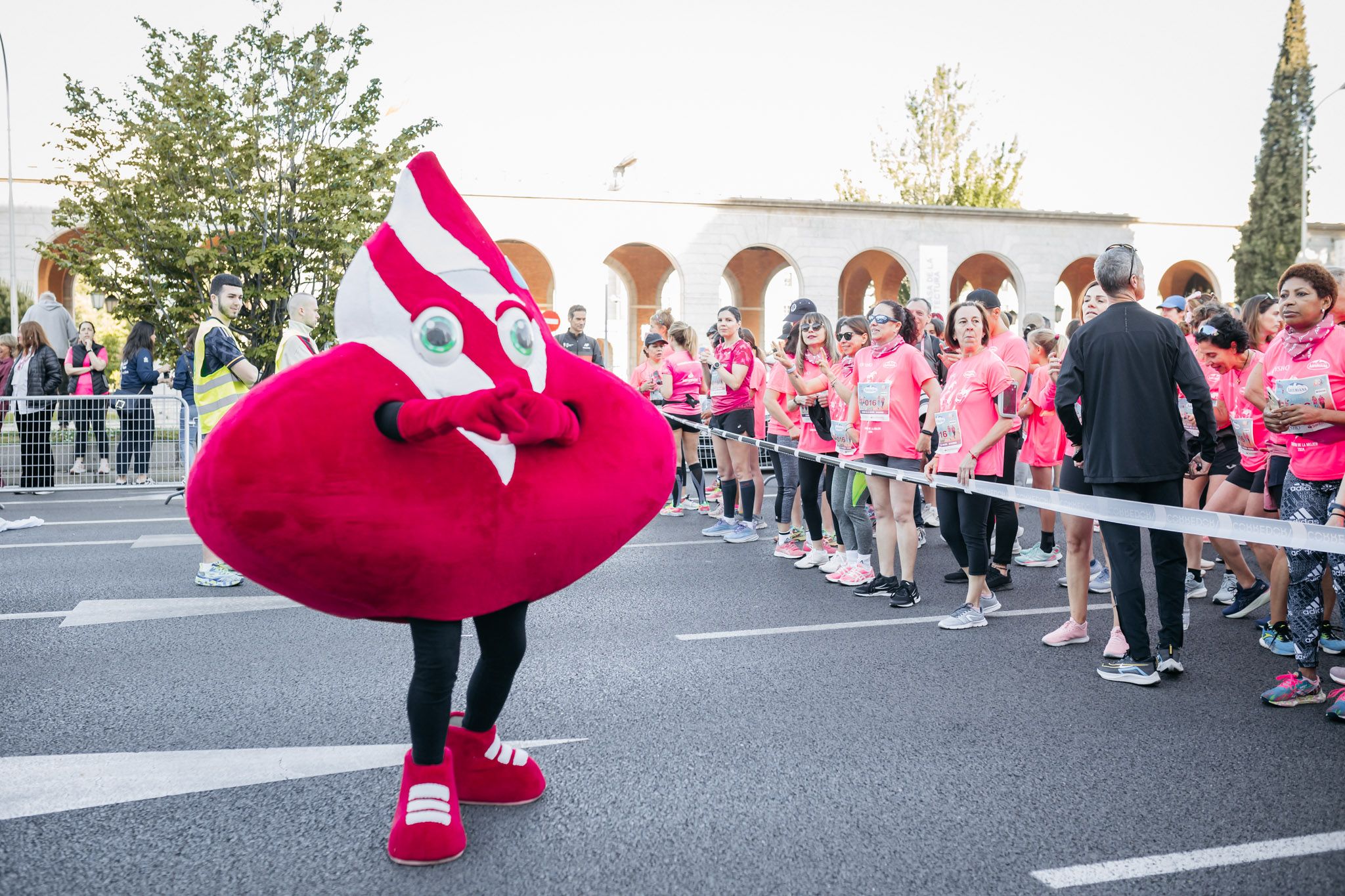 Las mejores fotos de la Carrera de la Mujer de Madrid 2024. 57