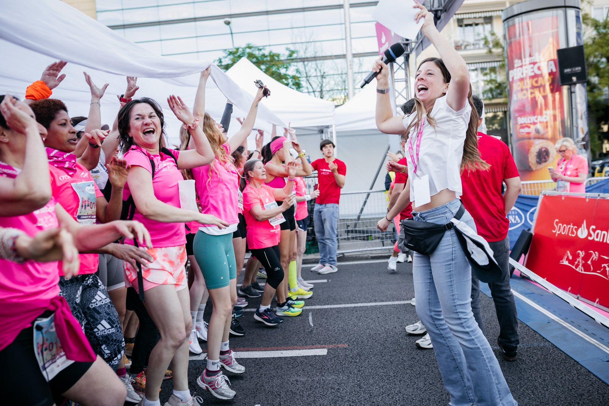 Las mejores fotos de la Carrera de la Mujer de Madrid 2024. 88