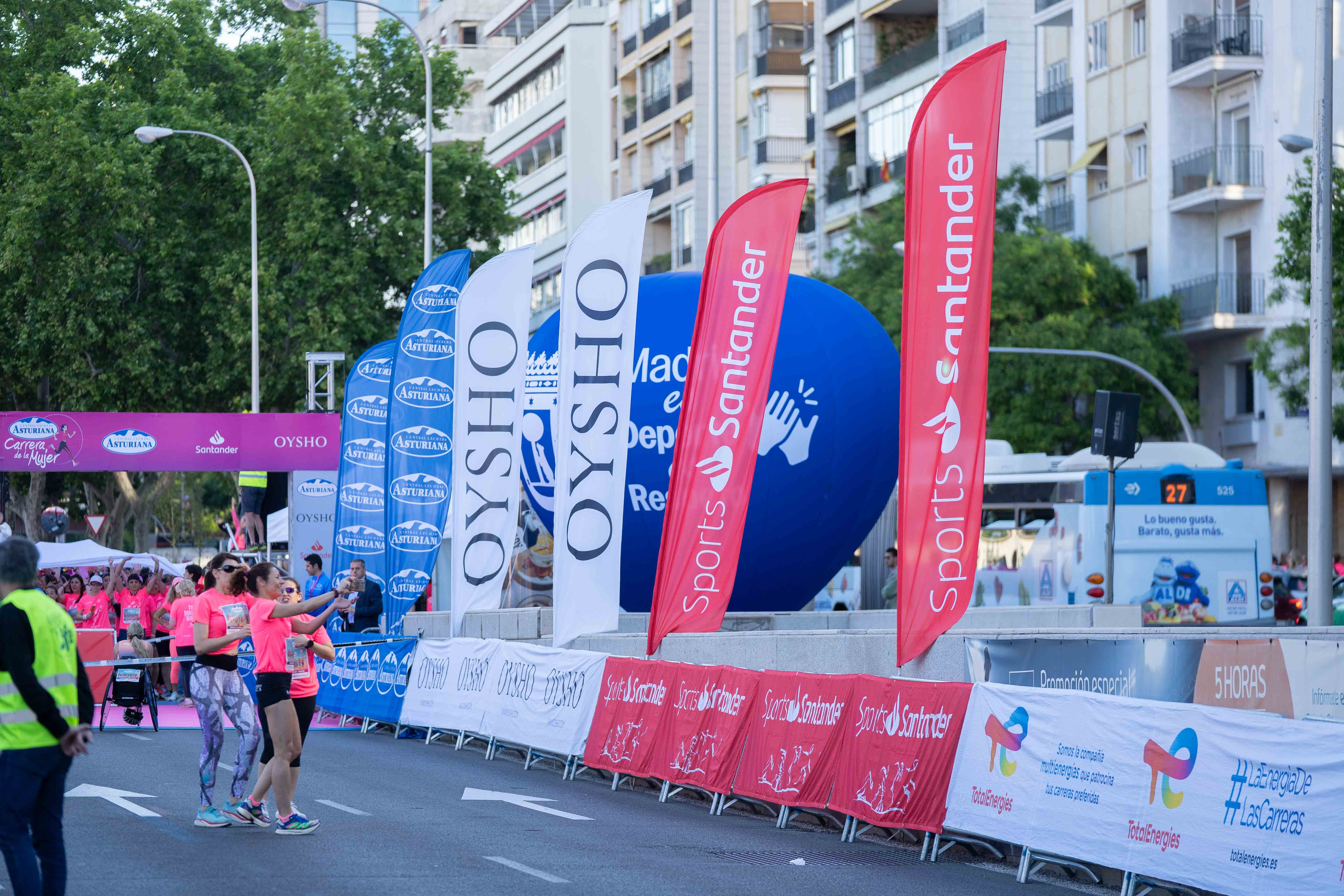 Las mejores fotos de la Carrera de la Mujer de Madrid 2024. 09448