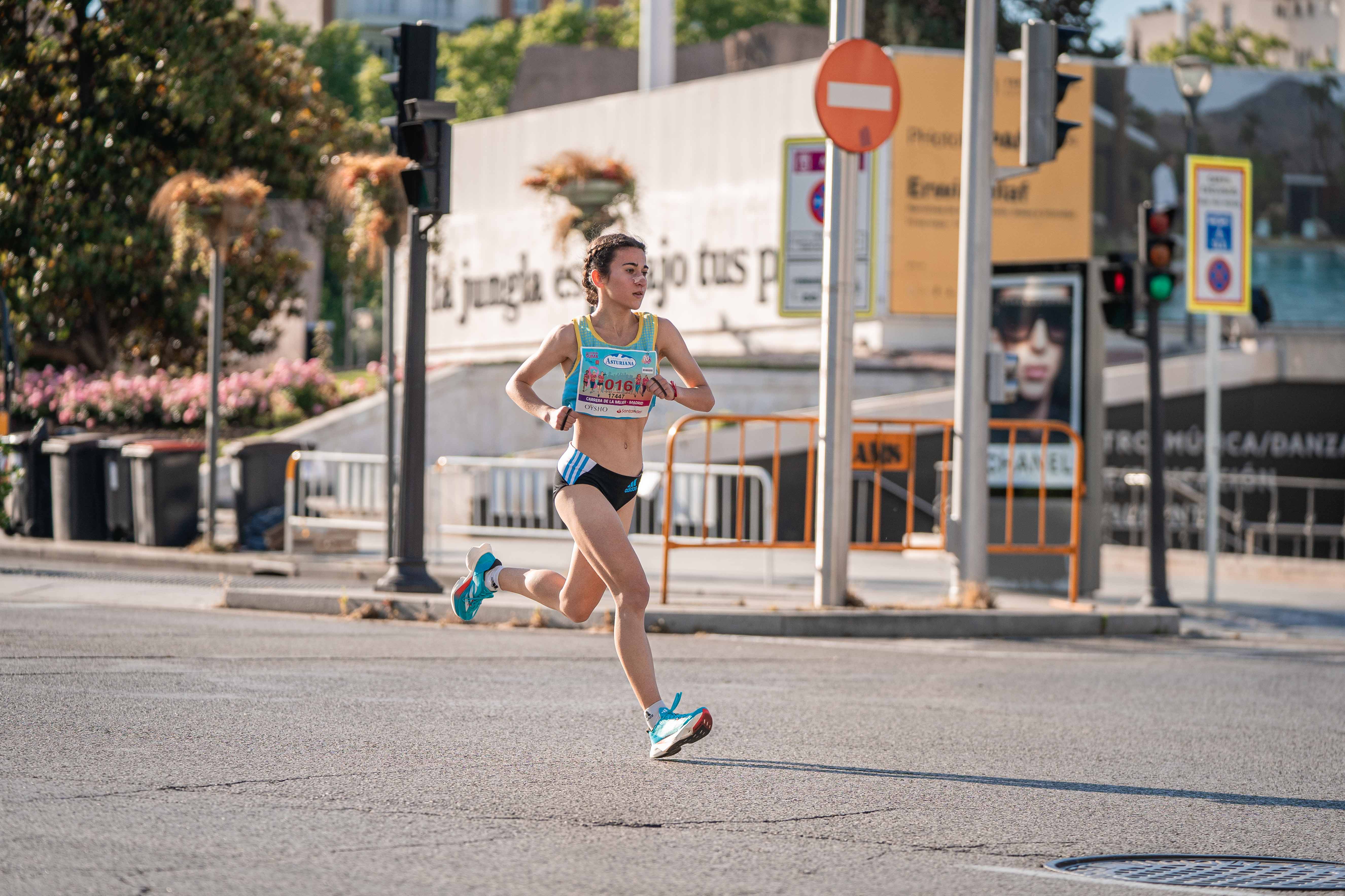 Las mejores fotos de la Carrera de la Mujer de Madrid 2024. 09708