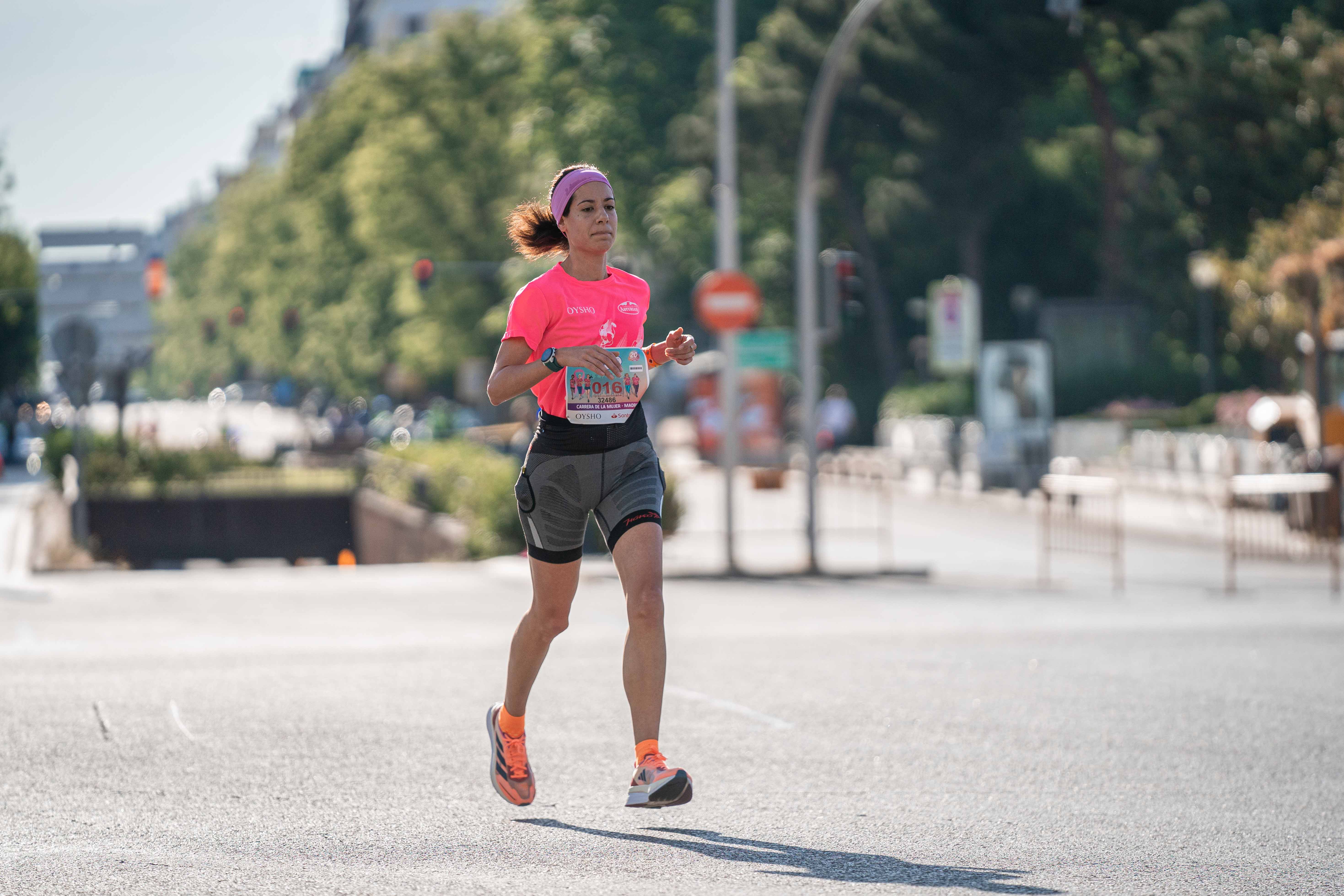 Las mejores fotos de la Carrera de la Mujer de Madrid 2024. 09751