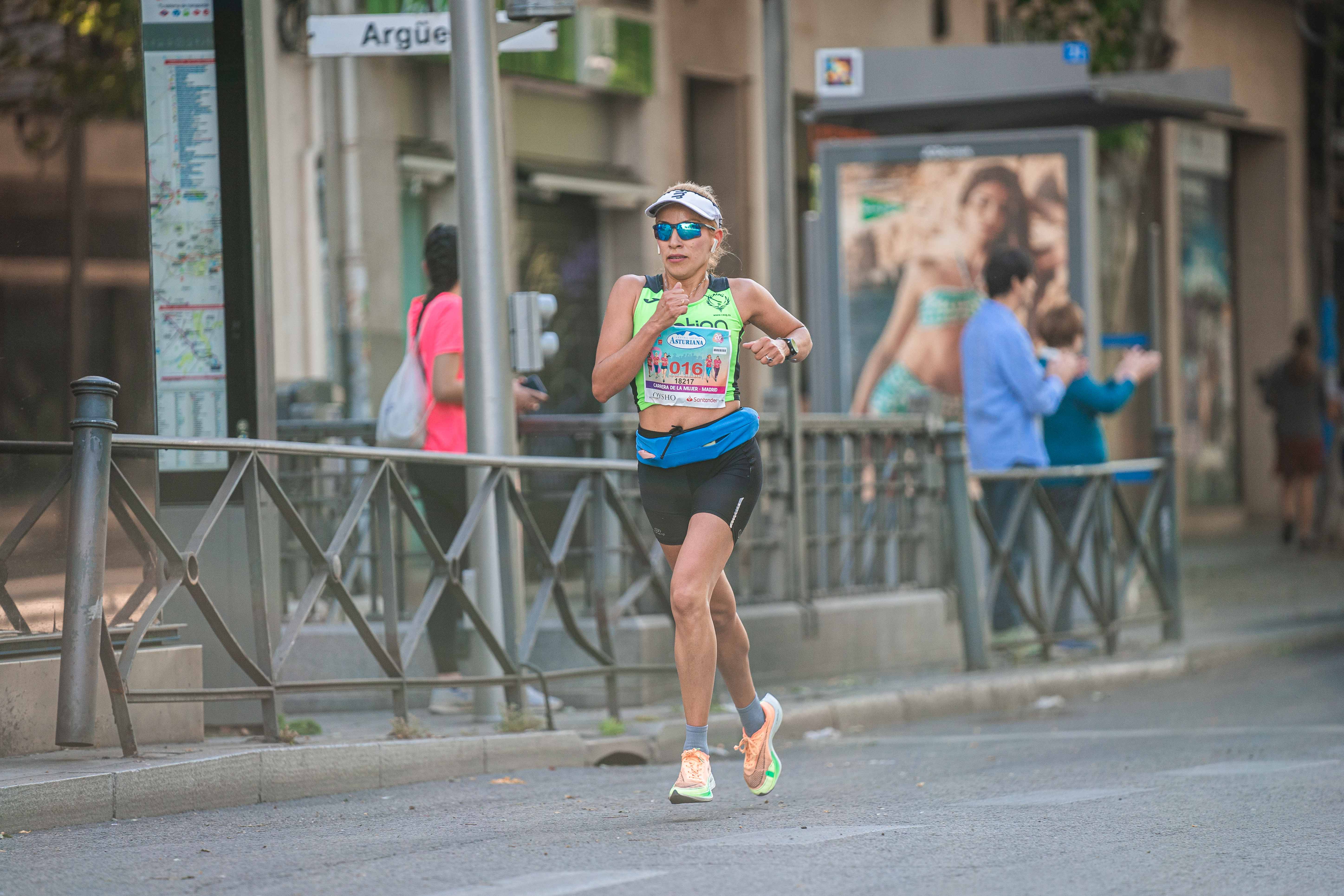 Las mejores fotos de la Carrera de la Mujer de Madrid 2024. 09818