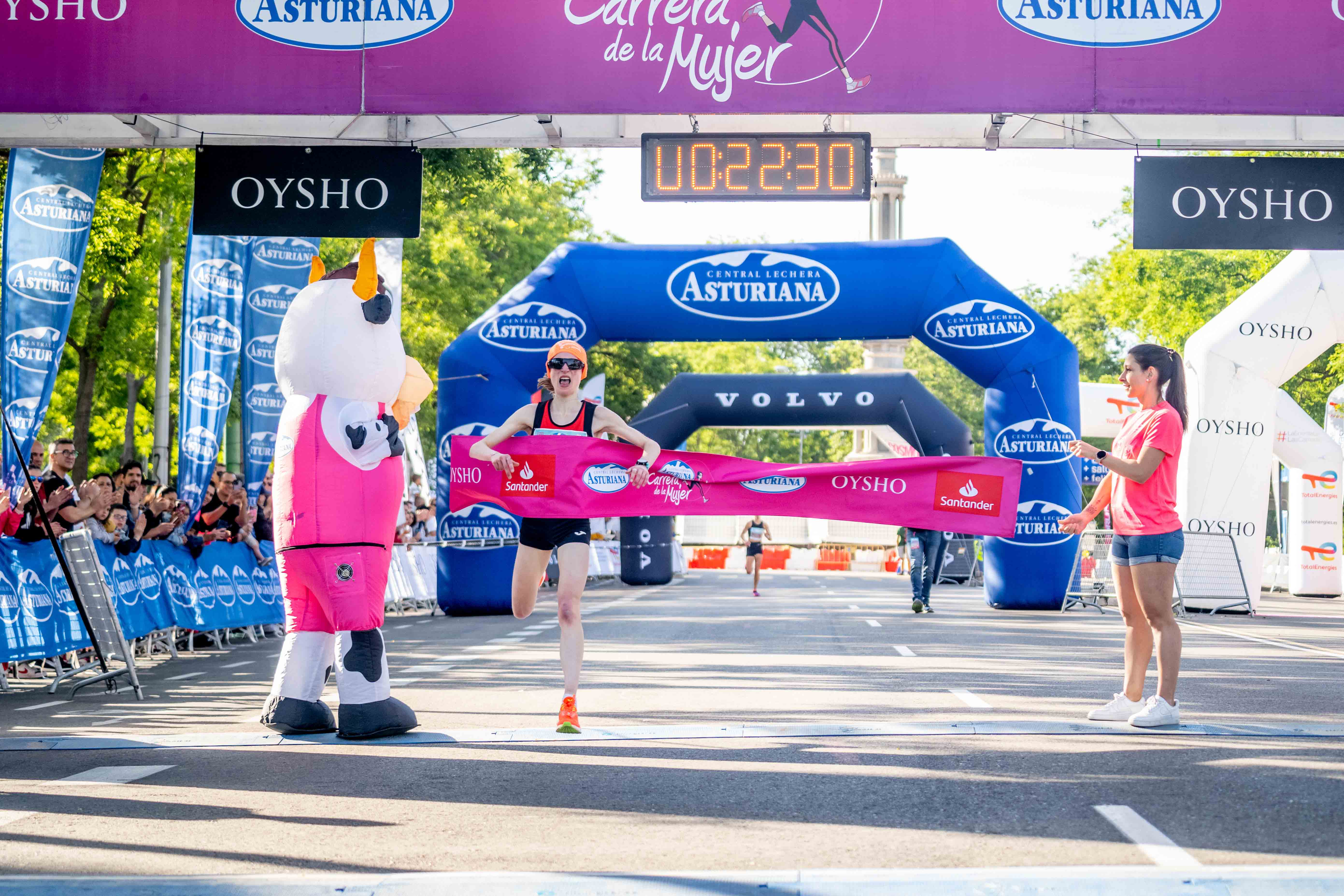 Más fotos de la Carrera de la Mujer de Madrid 2024. 3