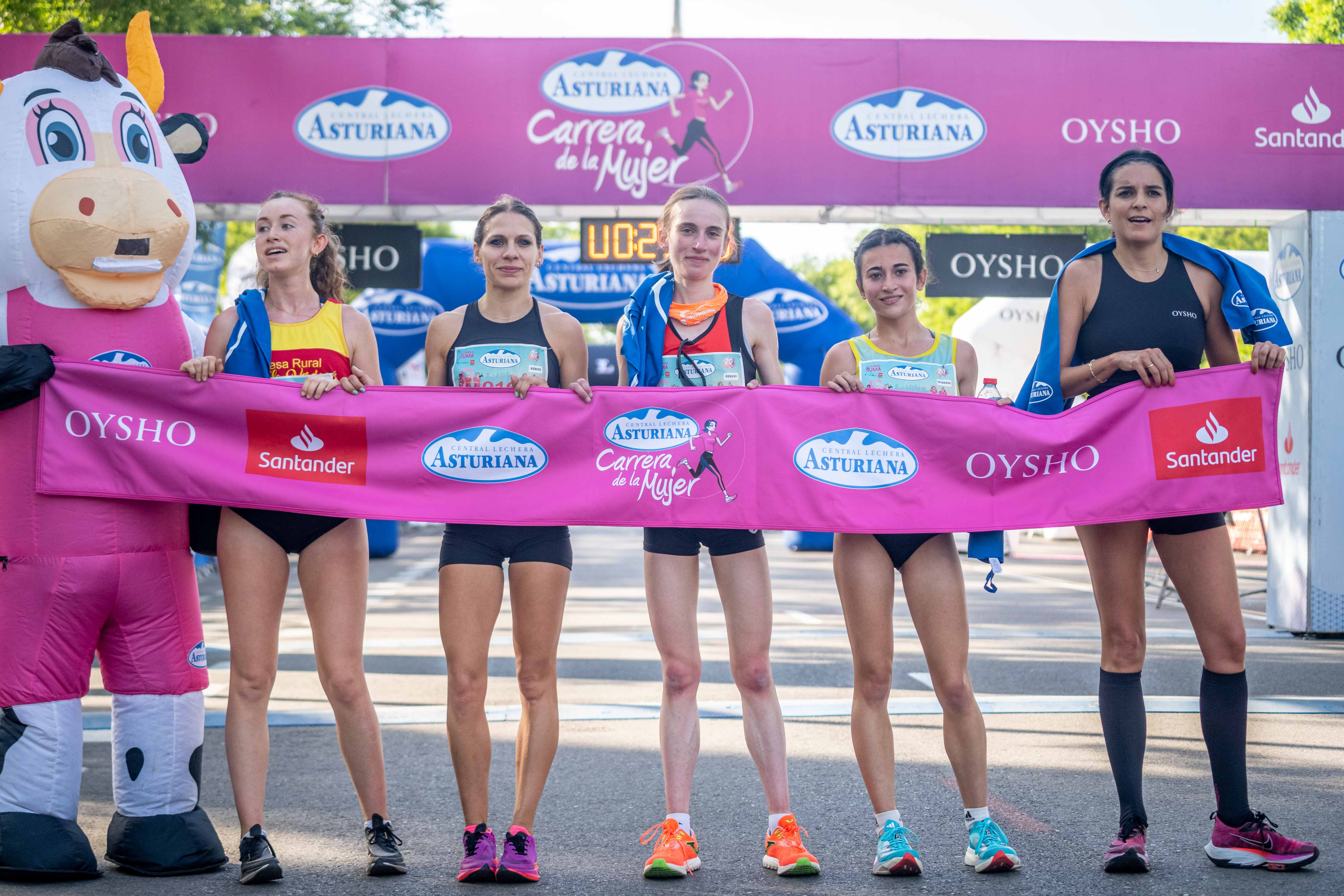 Más fotos de la Carrera de la Mujer de Madrid 2024. 10