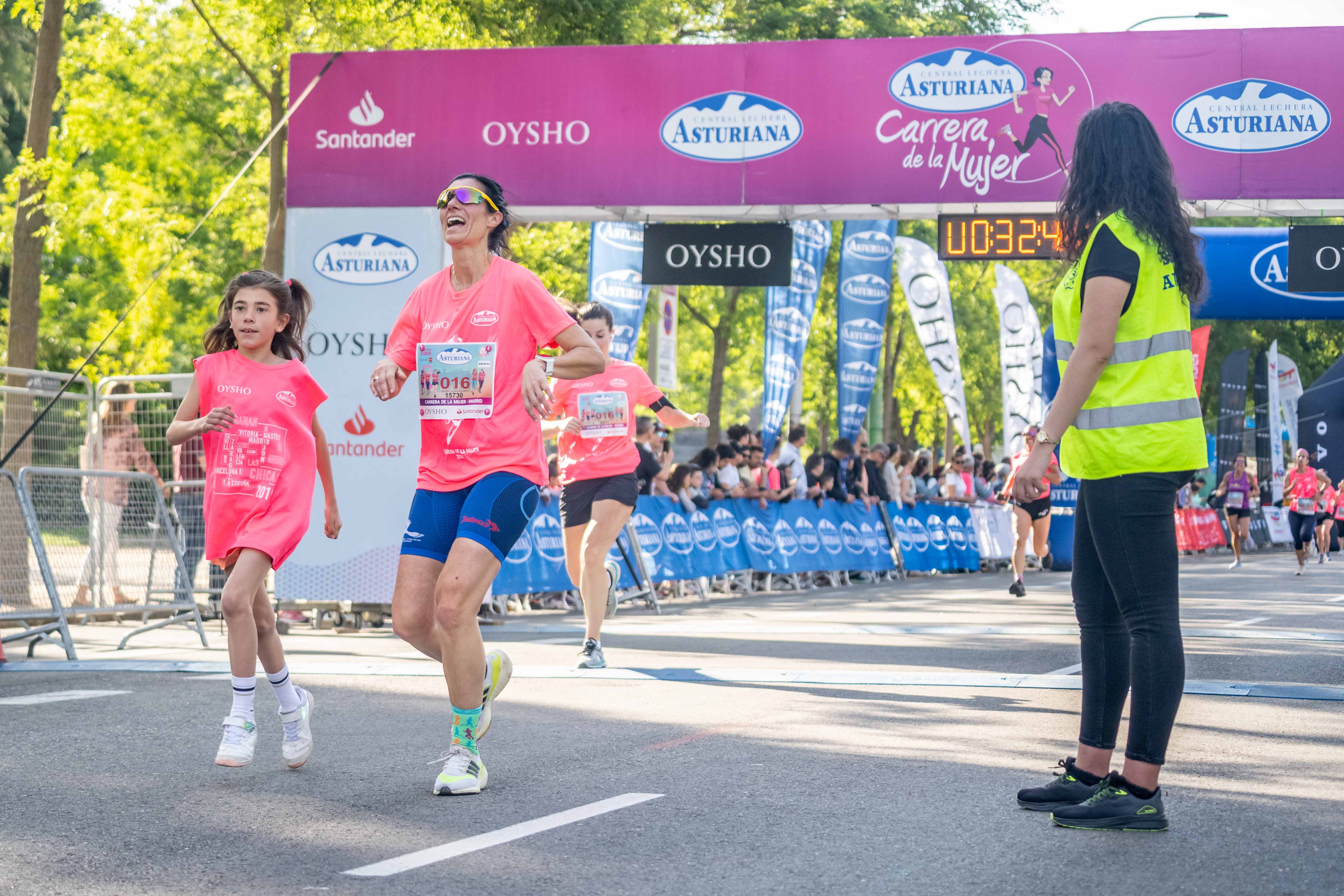 Más fotos de la Carrera de la Mujer de Madrid 2024. 14