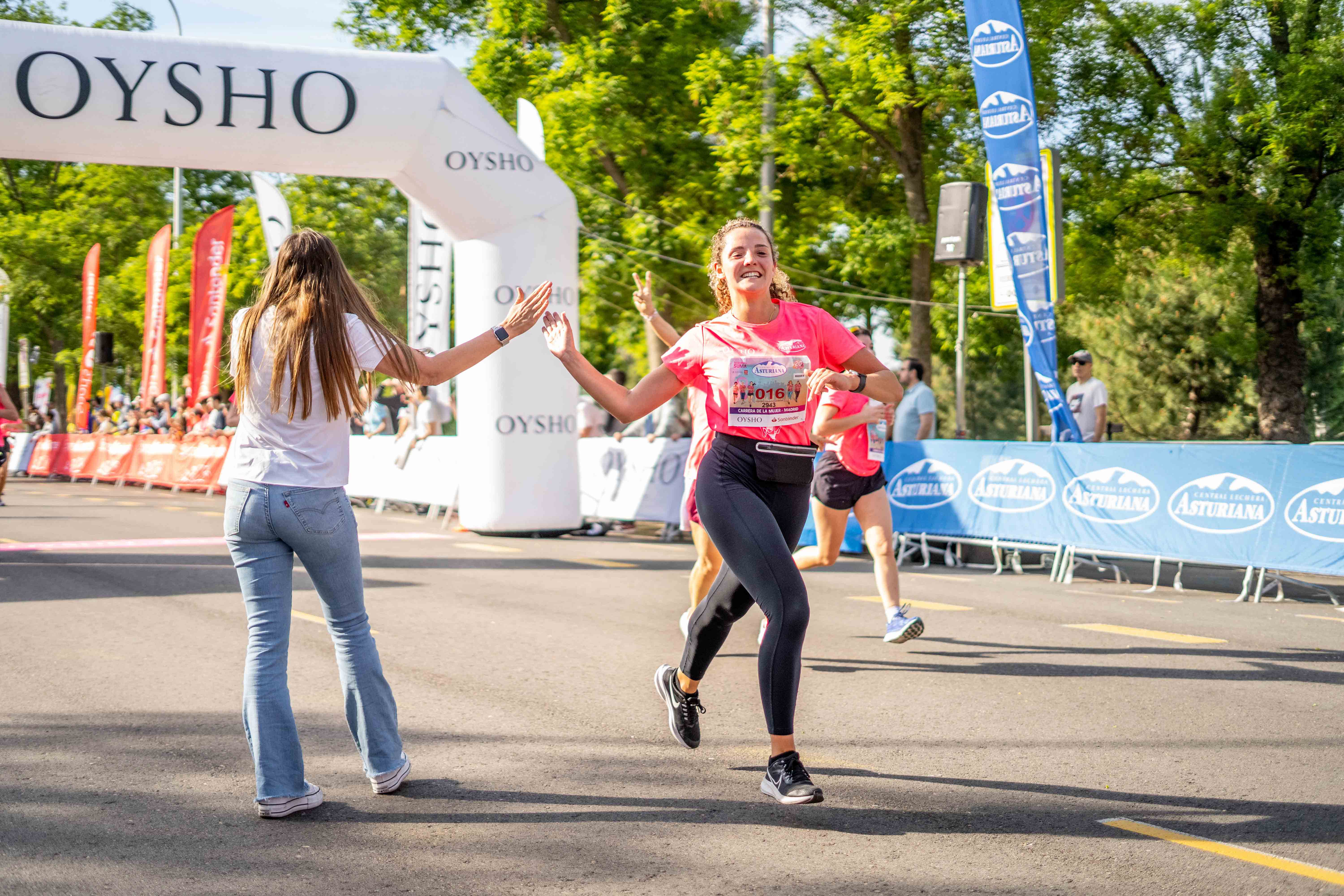 Más fotos de la Carrera de la Mujer de Madrid 2024. 29
