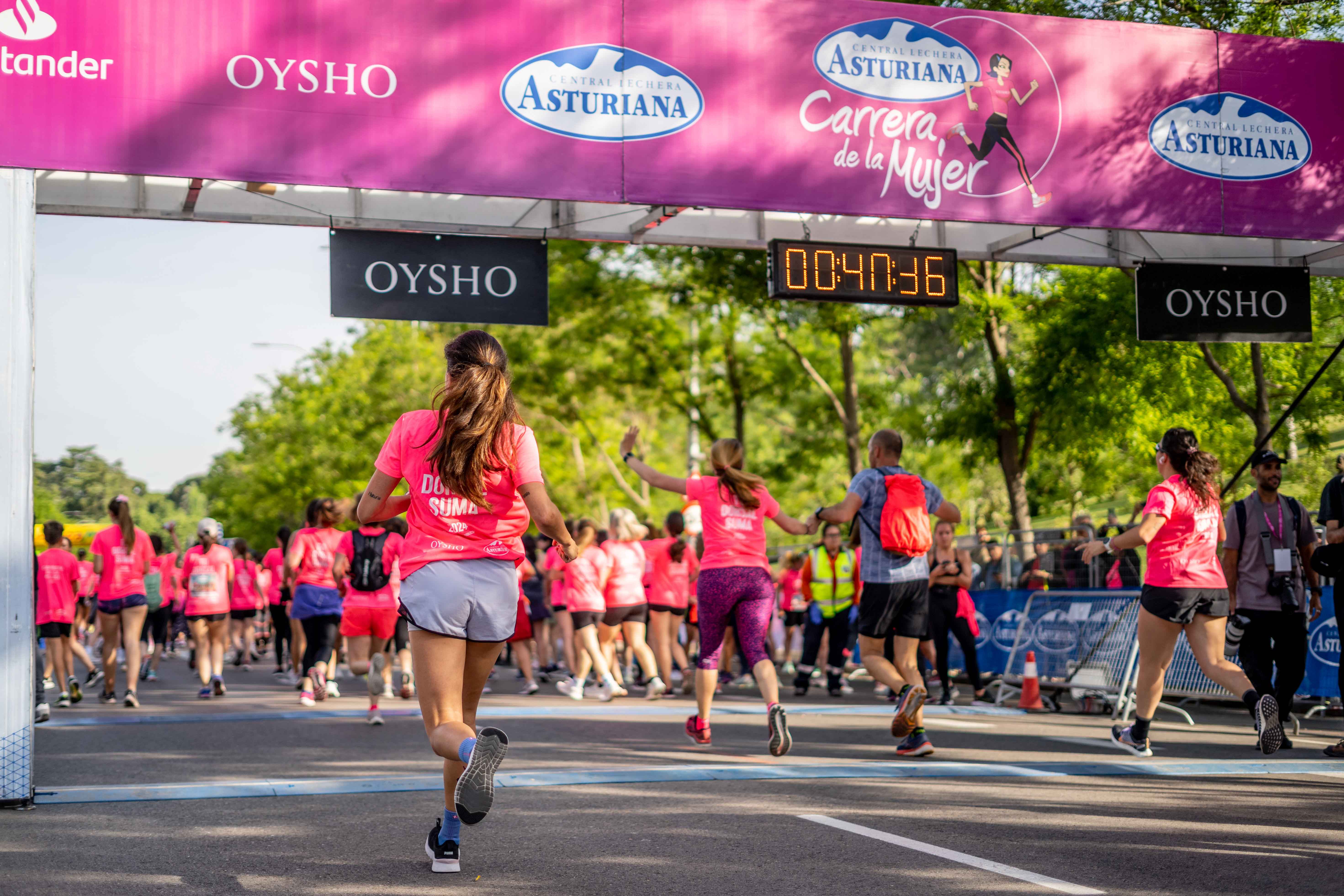 Más fotos de la Carrera de la Mujer de Madrid 2024. 34