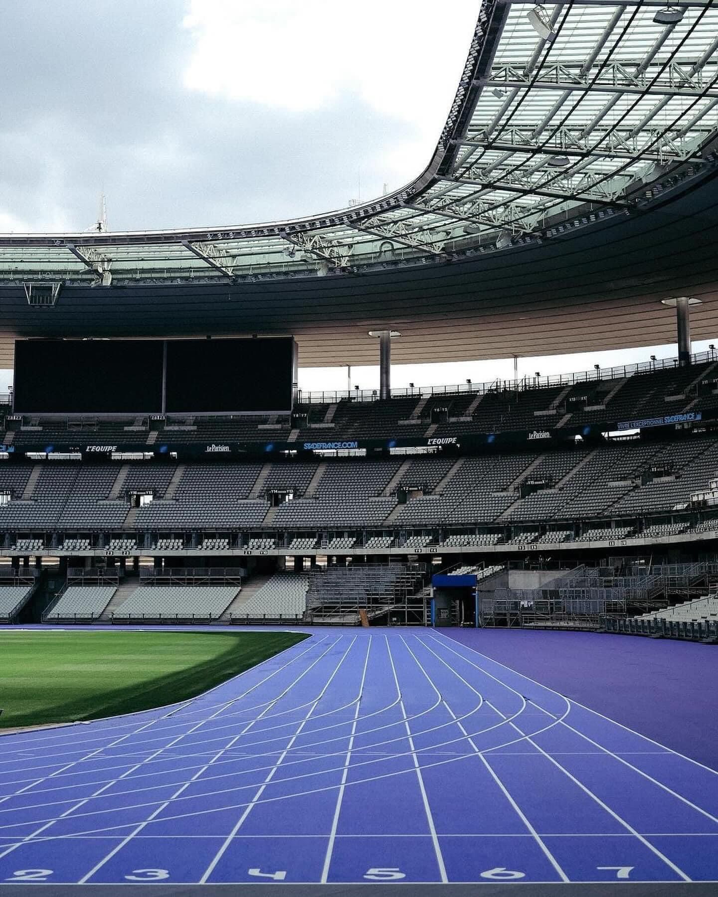 La pista morada de los Juegos Olímpicos de París en el Estadio de Francia. 5 