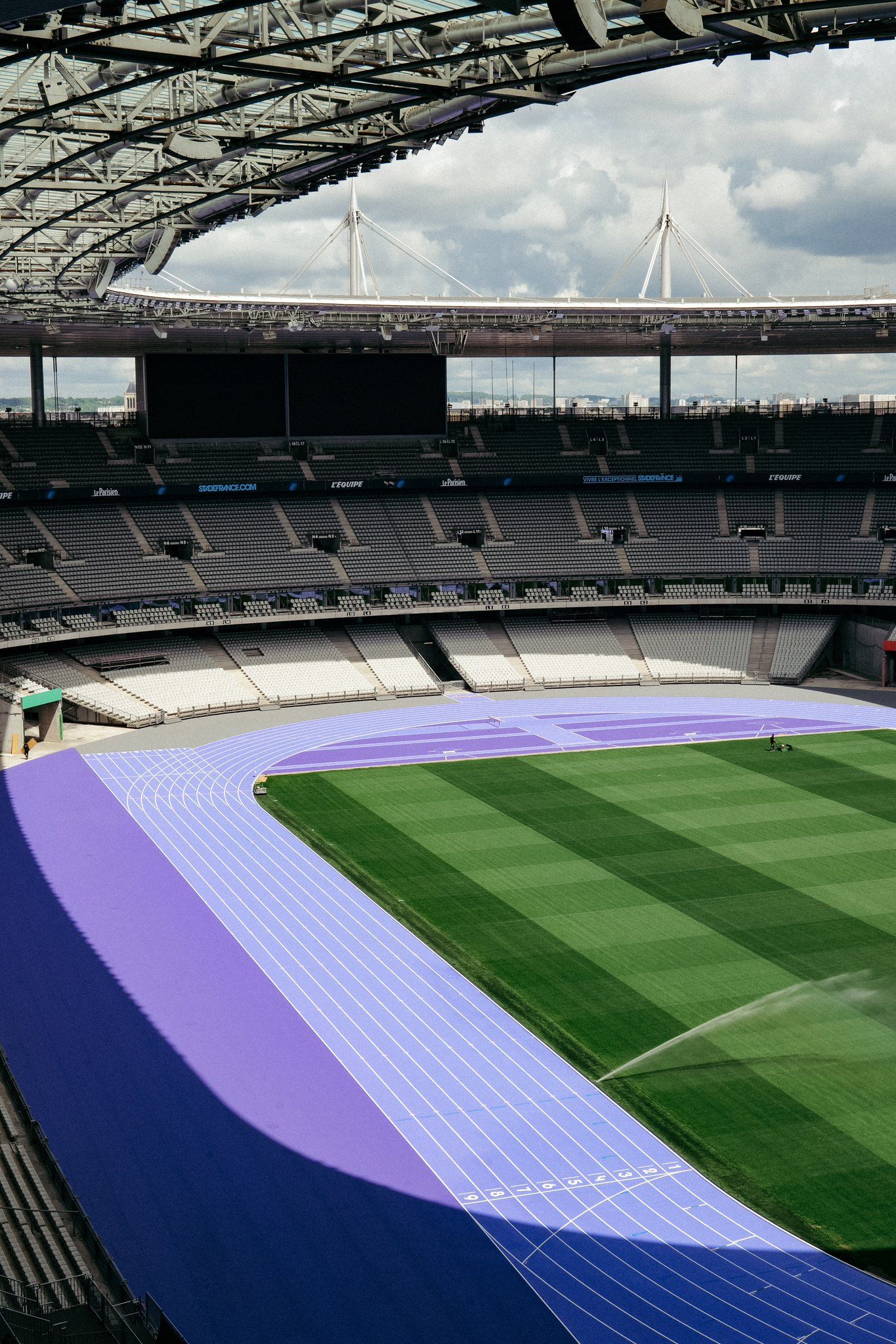 La pista morada de los Juegos Olímpicos de París en el Estadio de Francia. 6