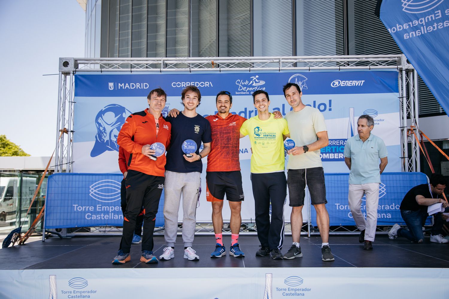Vertical premiacion Late mi Lente 50