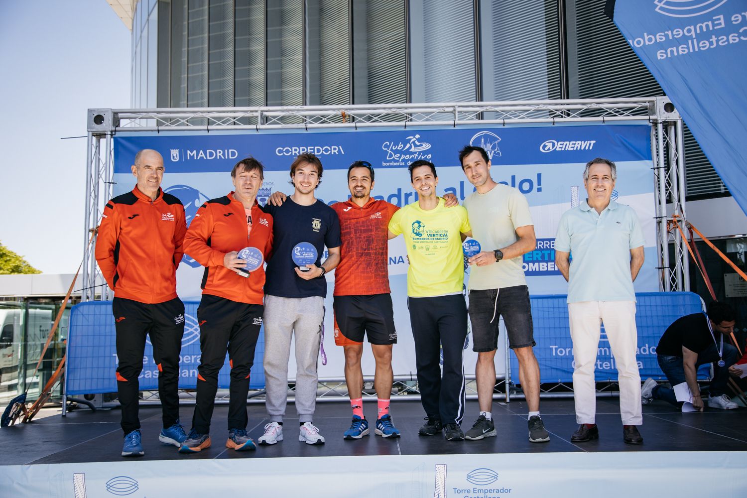 Vertical premiacion Late mi Lente 51
