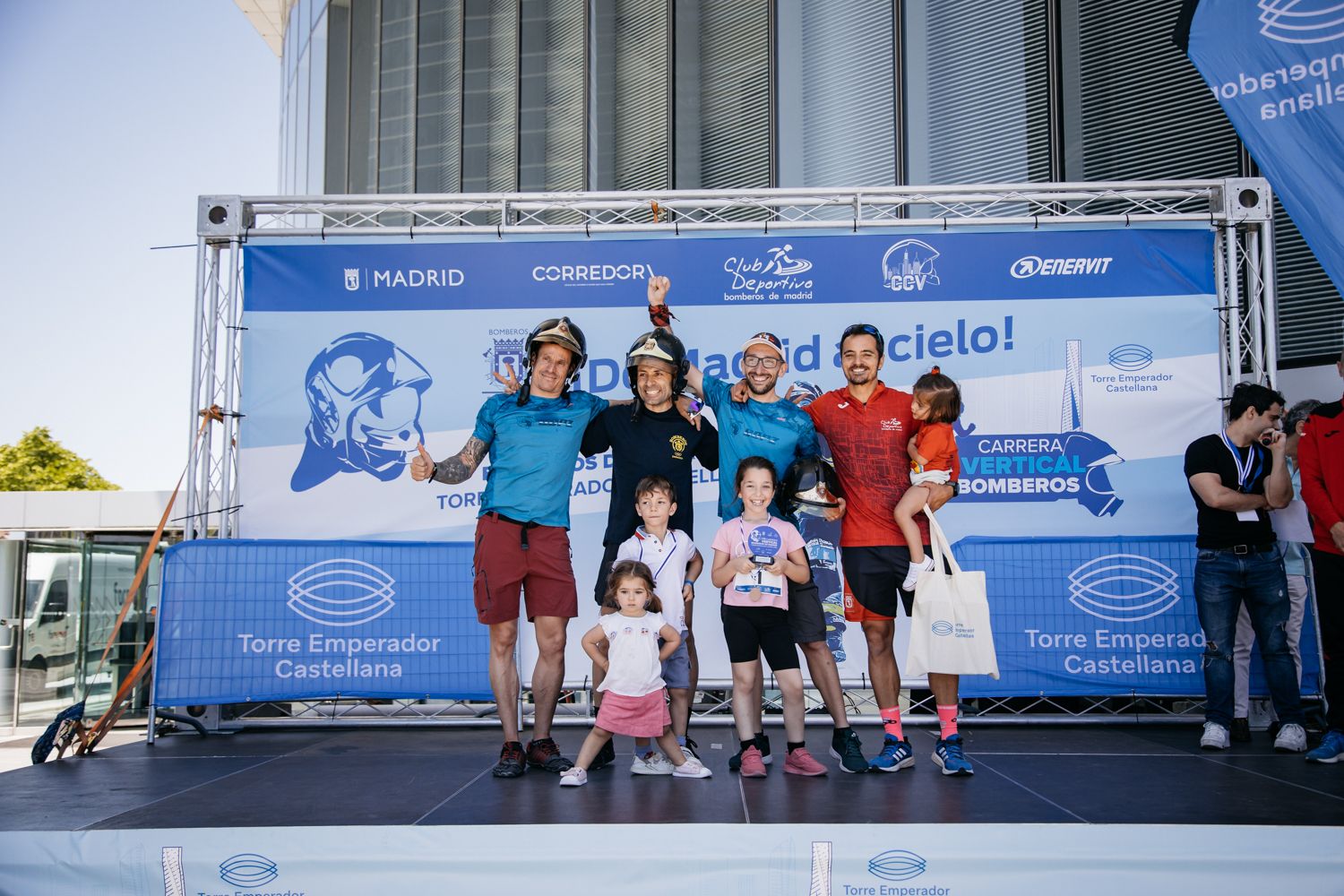 Vertical premiacion Late mi Lente 59