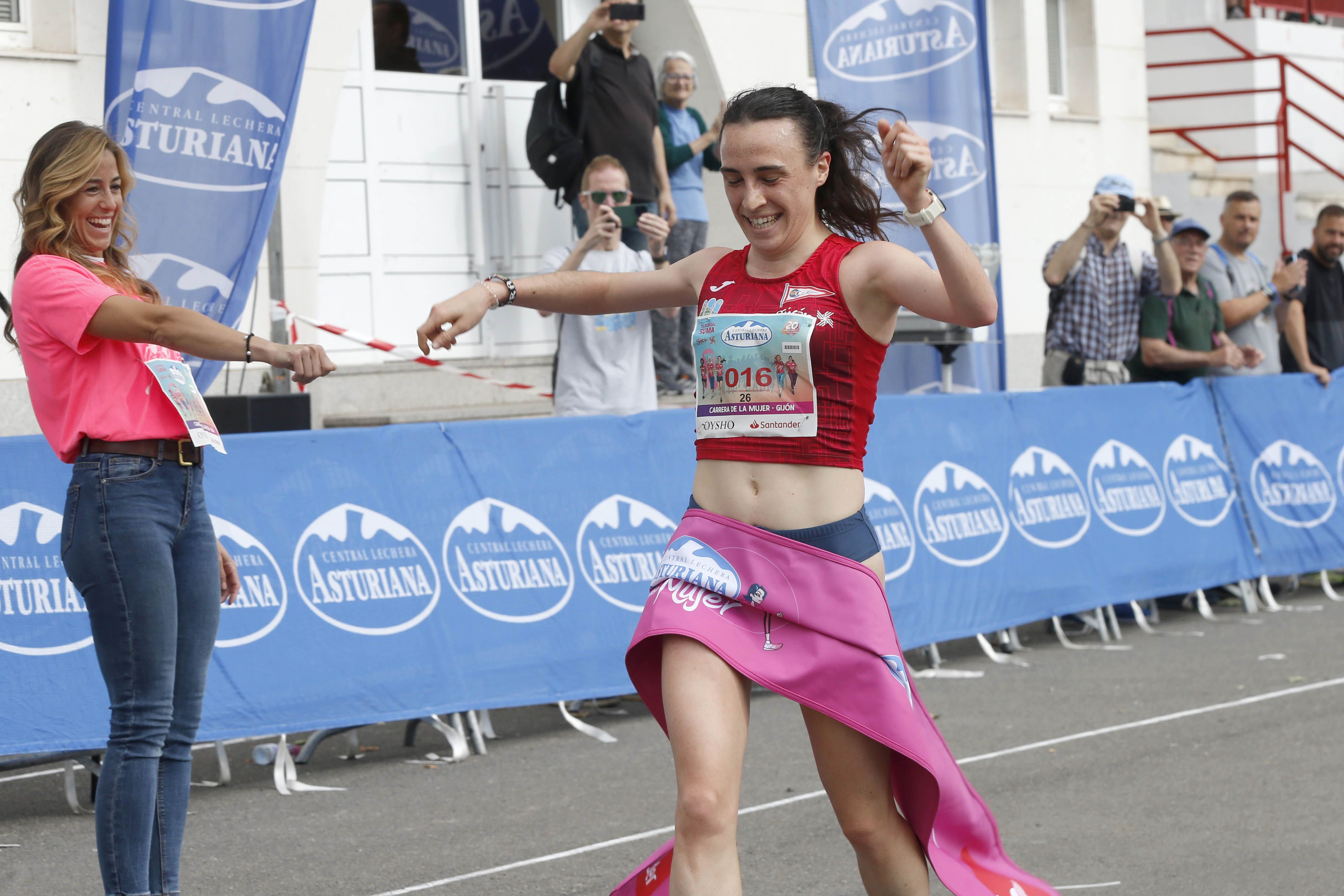 Todas las fotos de la Carrera de la Mujer de Gijón 2024.3472.