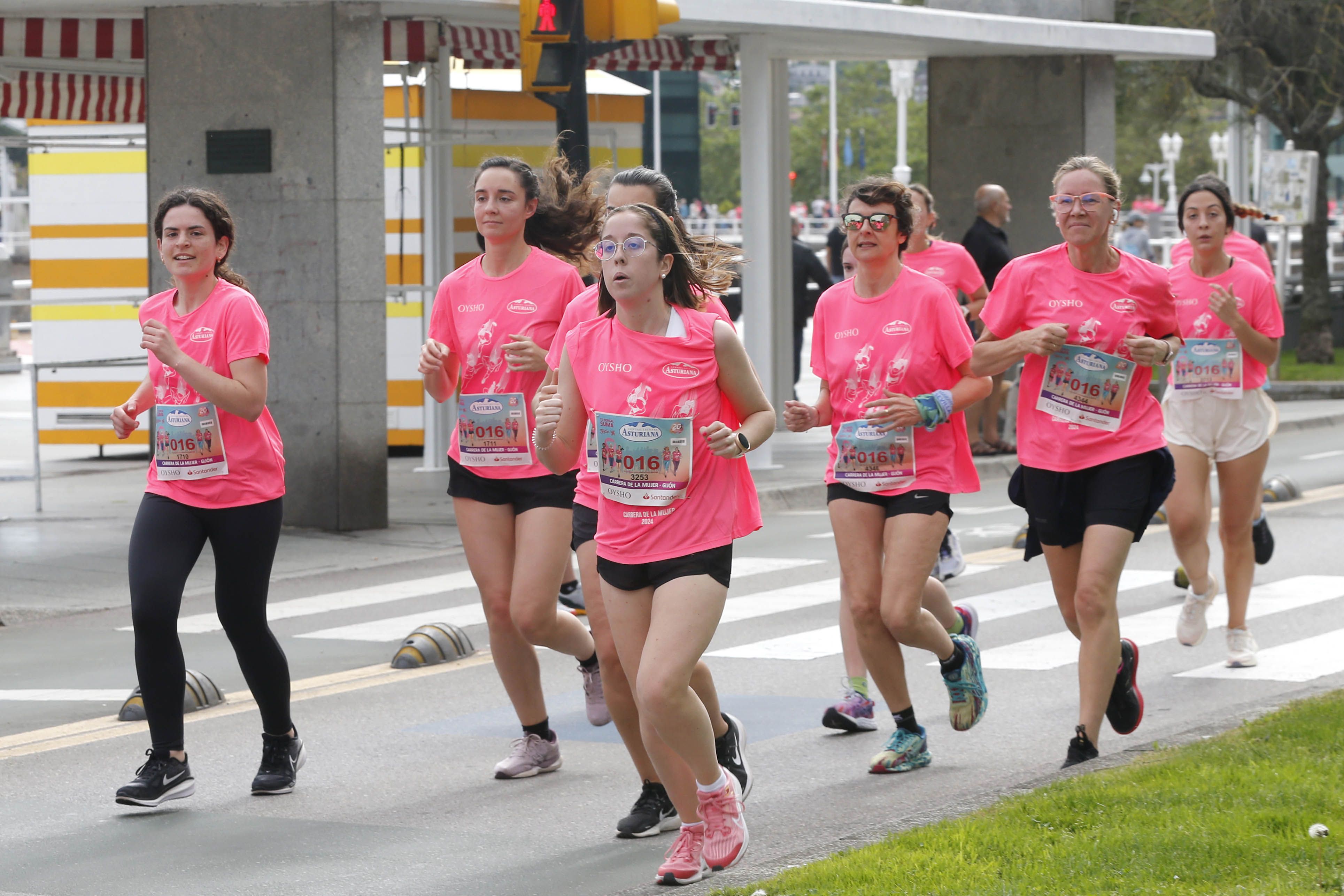 Todas las fotos de la Carrera de la Mujer de Gijón 2024. 3365.