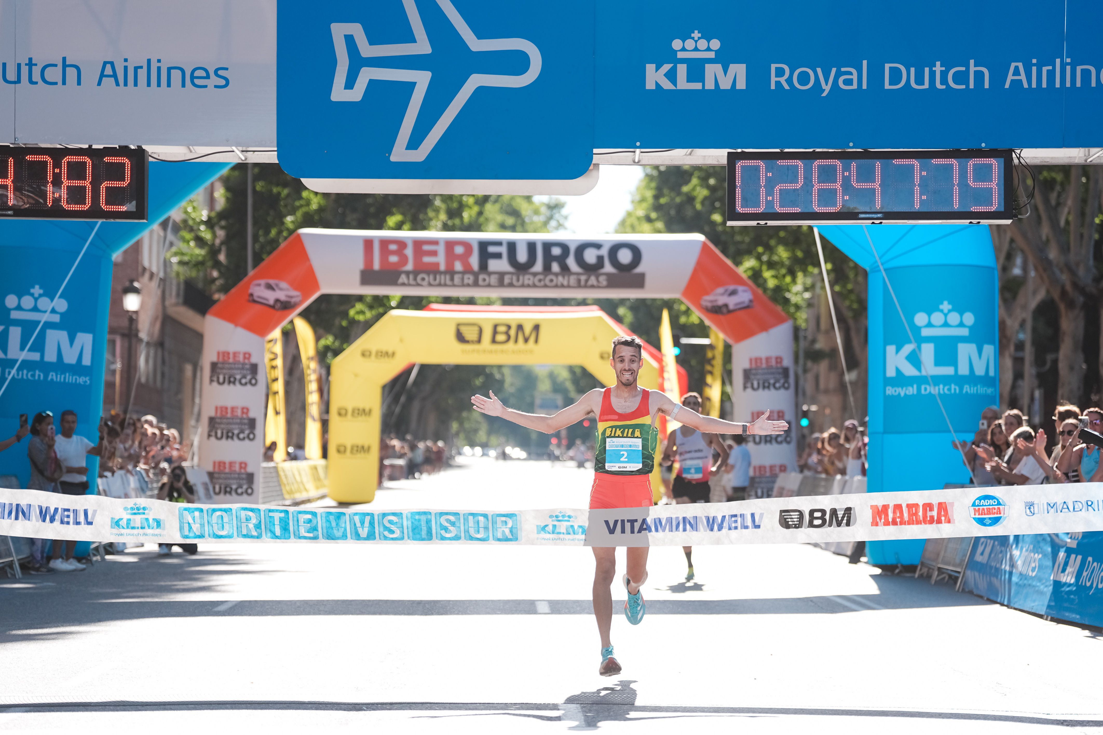 Nicolás Cuestas imponiéndose, con récord de la prueba incluido, en la pasada edición de KLM Norte vs Sur. SPORTMEDIA Nicolás Cuestas imponiéndose, con récord de la prueba incluido, en la pasada edición de KLM Norte vs Sur. SPORTMEDIA