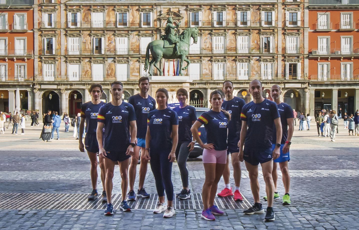 Celebrar los 200 años de la Policía Nacional es una excusa perfecta para salir a correr.
