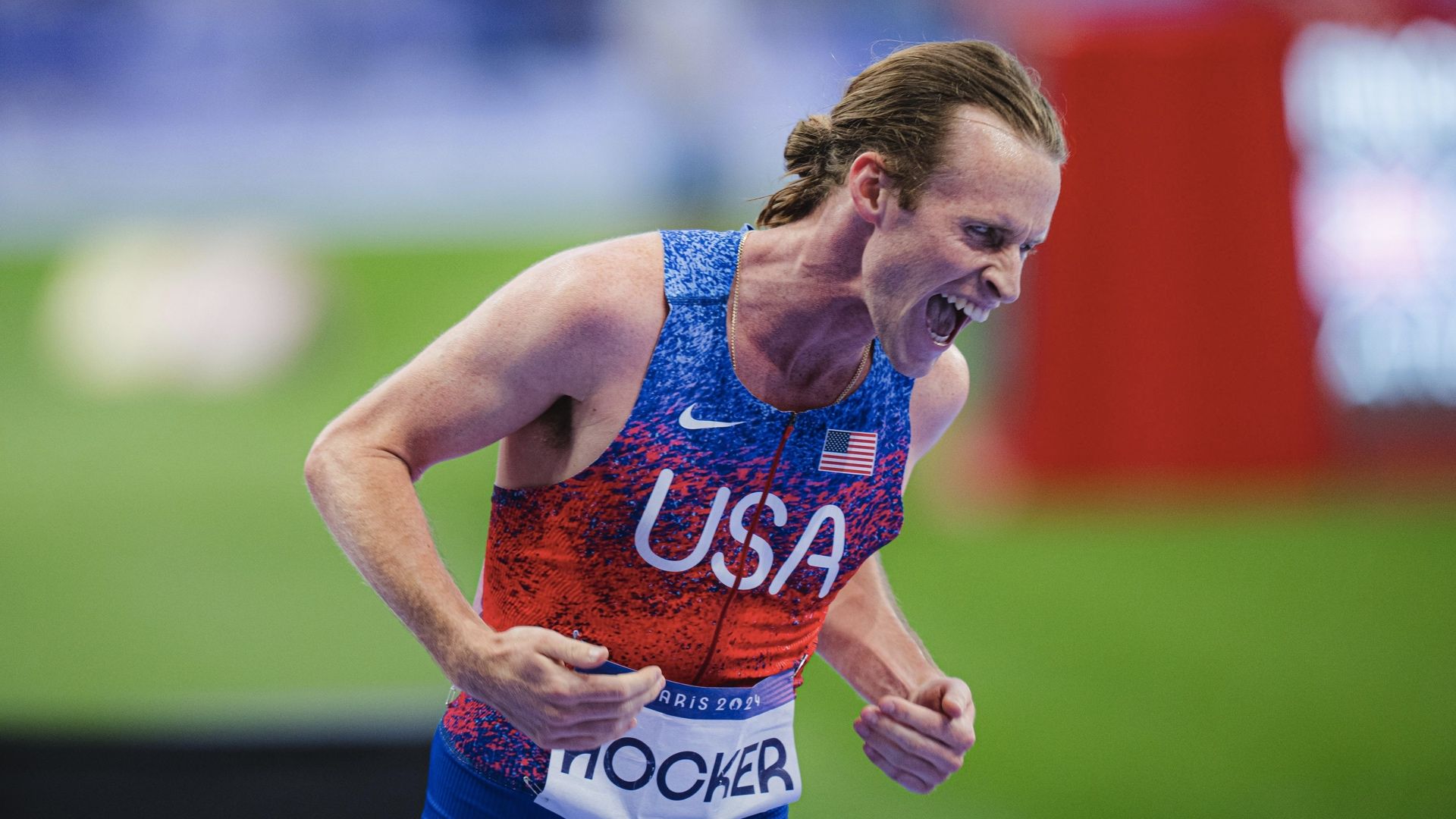 Cole Hocker celebrando su título olímpico de 1500 metros en París. VSM PHOTOEVENTS.
