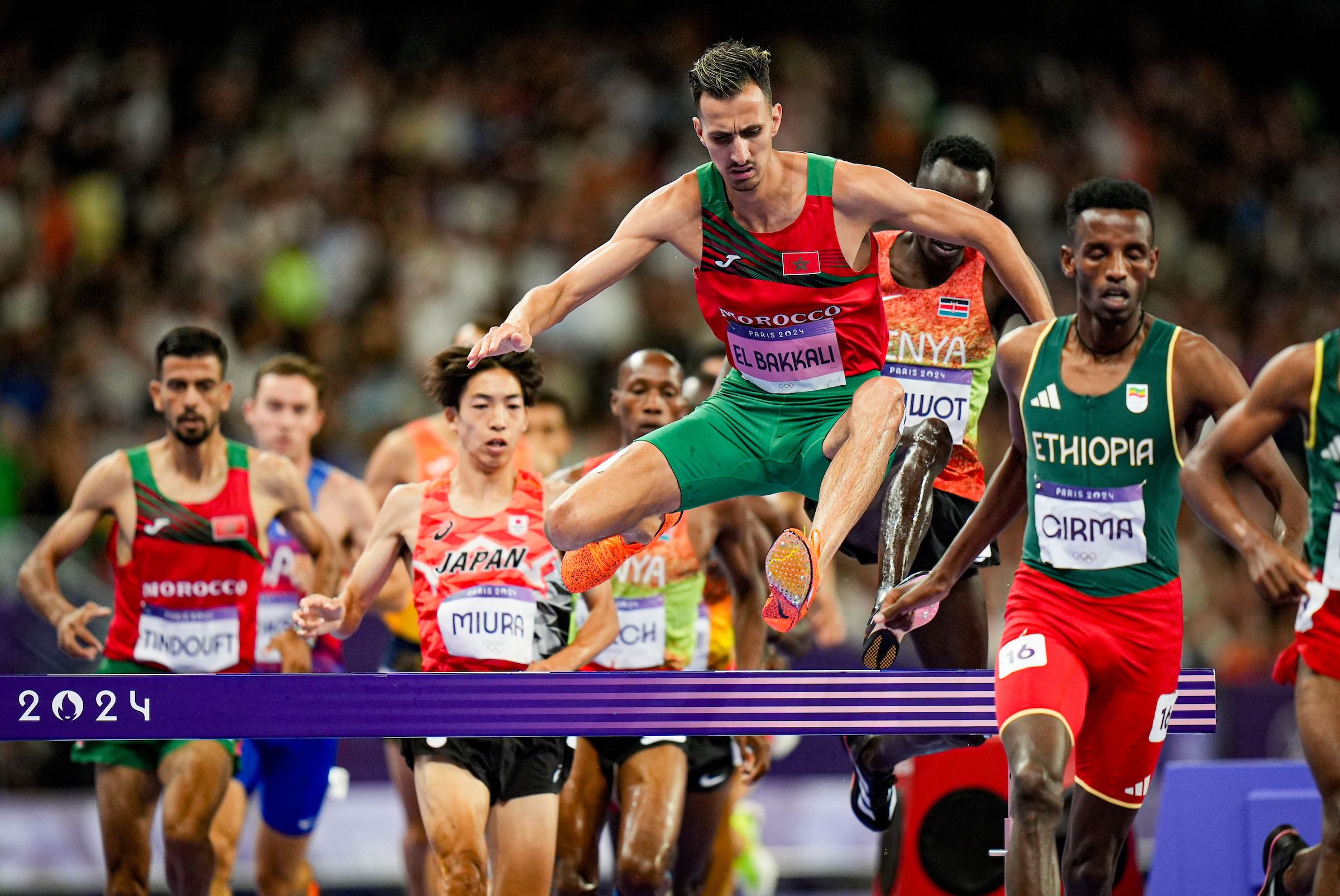 El Bakkali reventó a sus rivales en la final de 3000 obstáculos en París 2024. / Foto: World Athletics