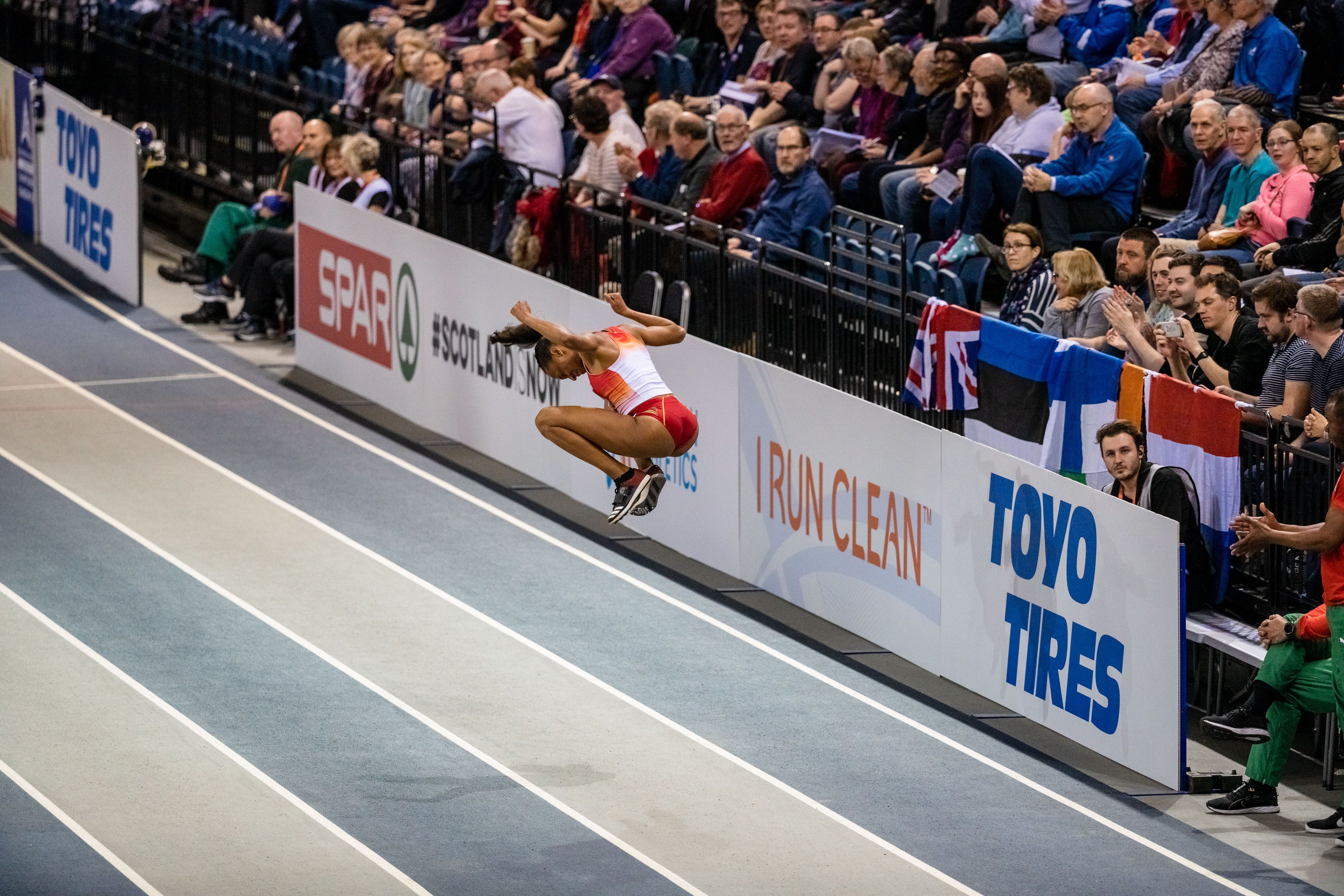 Con un soberbio salto de 14.73 metros Peleteiro se proclamaba campeona de Europa en pista cubierta y lo hacía además con un nuevo récord de España. SPORTMEDIA.