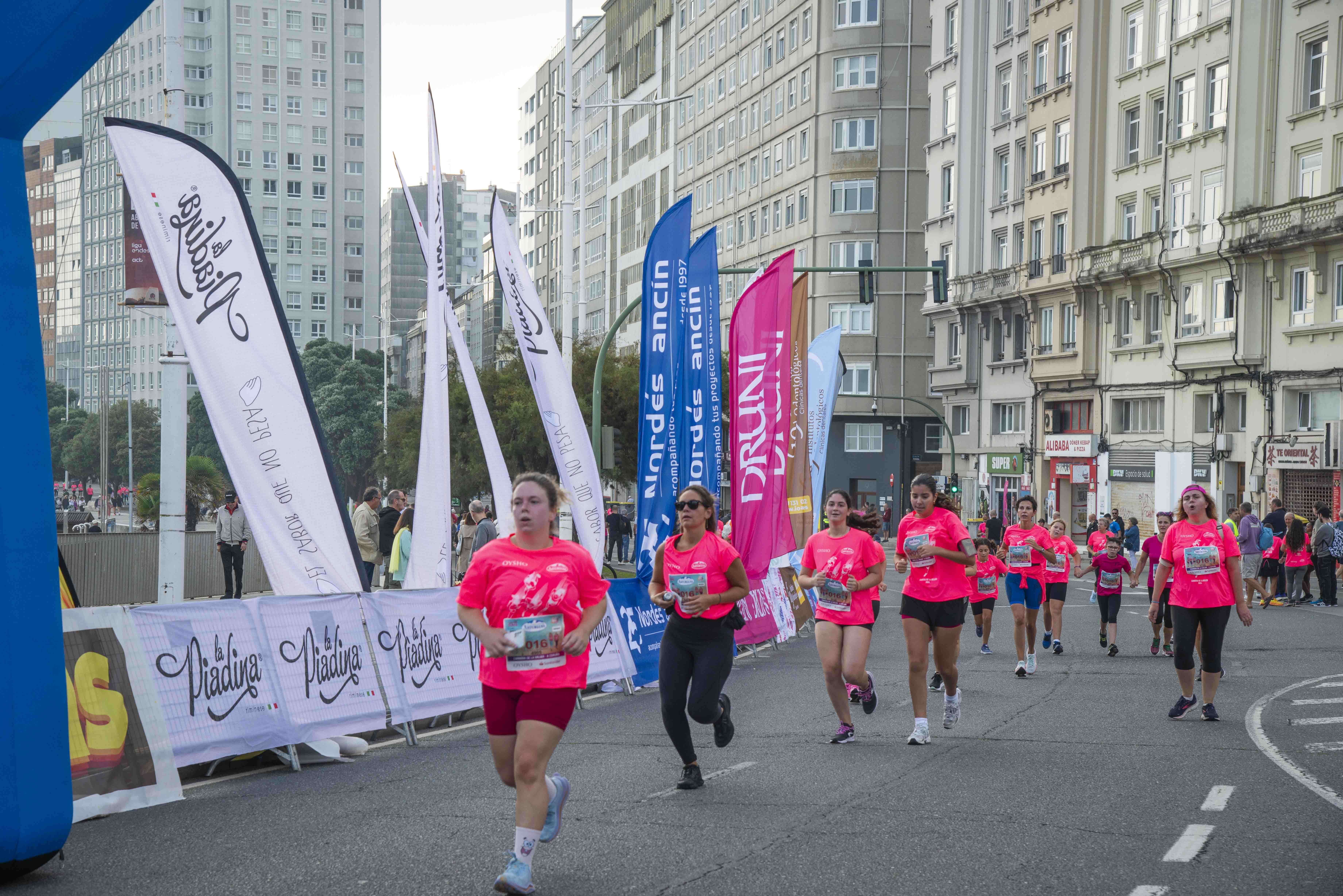 Las mejores fotos de la Carrera de la Mujer de A Coruña 2024.  DSC3417 LR
