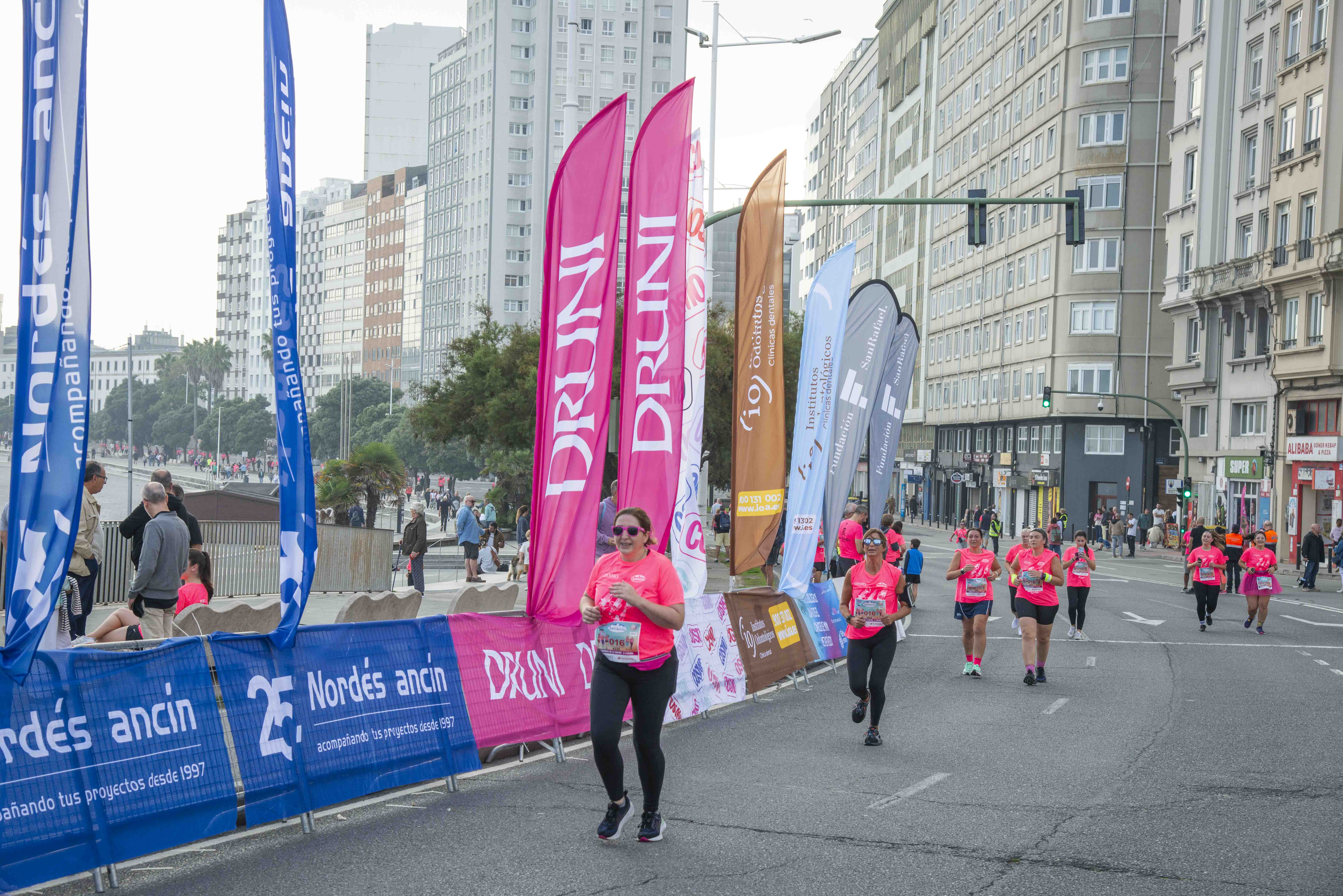 Las mejores fotos de la Carrera de la Mujer de A Coruña 2024.  DSC3422 LR