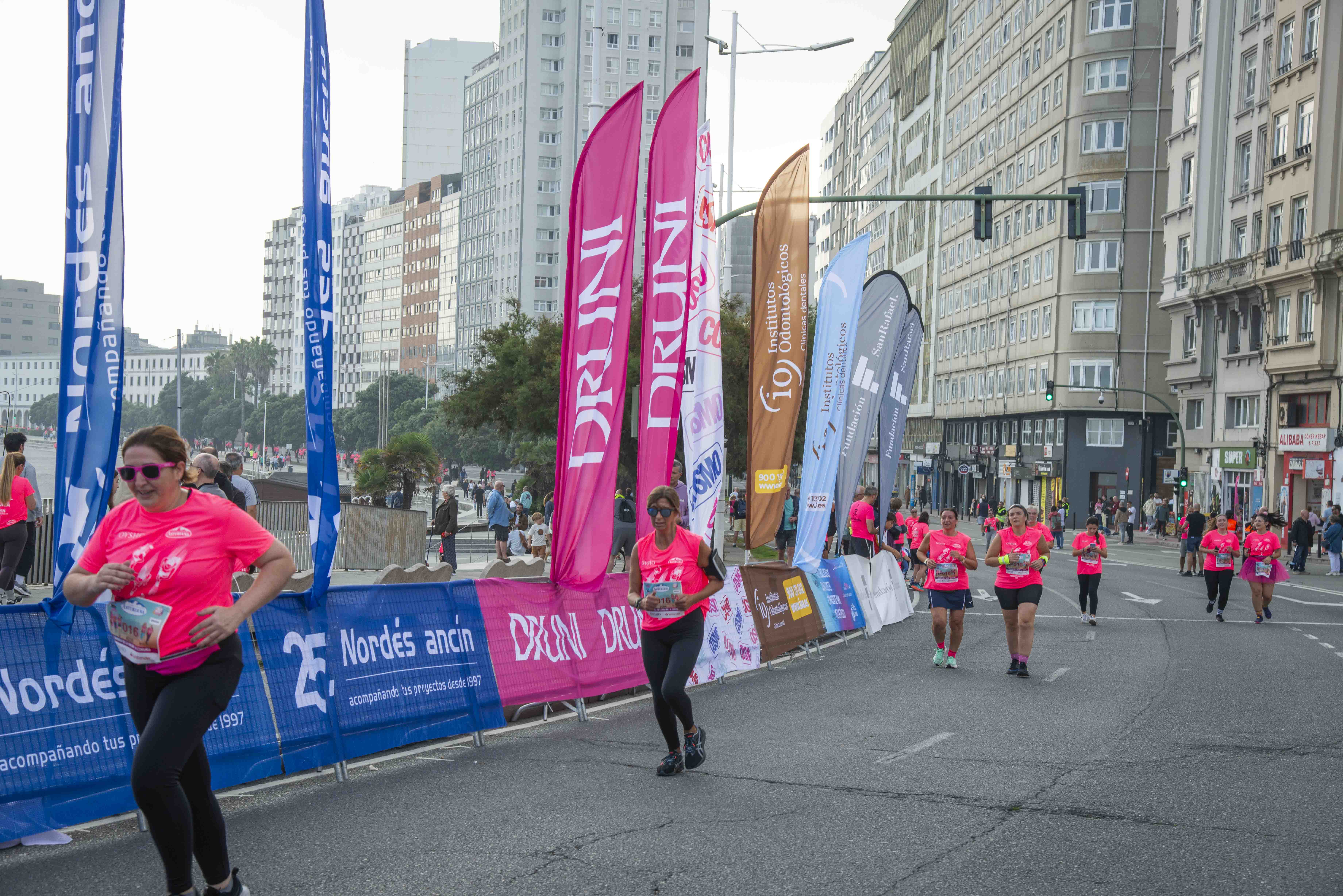 Las mejores fotos de la Carrera de la Mujer de A Coruña 2024.  DSC3424 LR