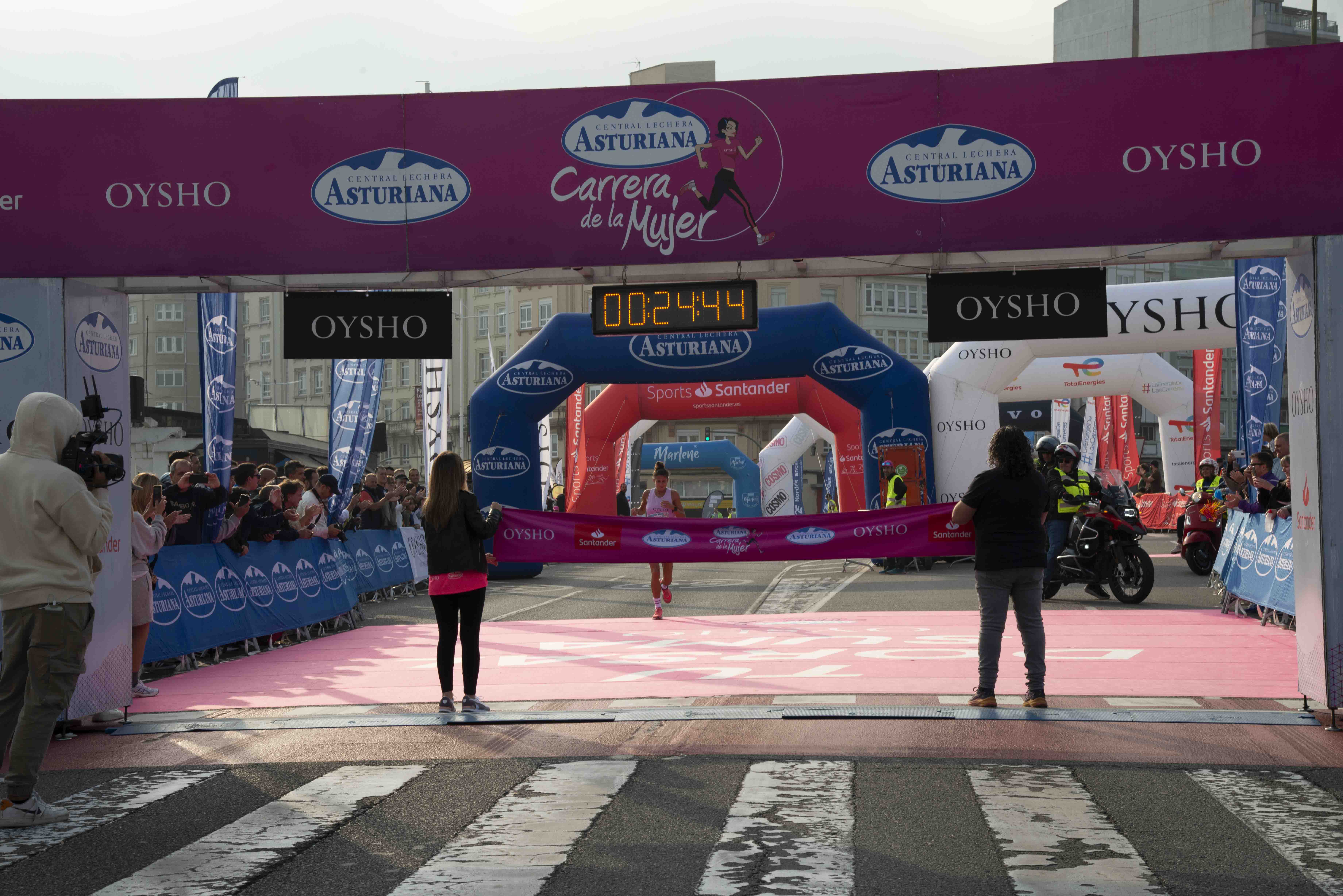 Las mejores fotos de la Carrera de la Mujer de A Coruña 2024.  DSC2944 LR