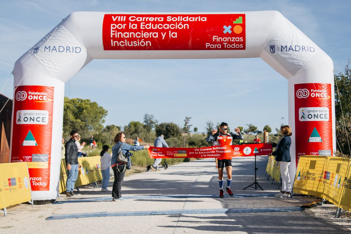 Las mejores fotos de la VIII Carrera Solidaria por la Educación financiera. Late mi Lente (107)
