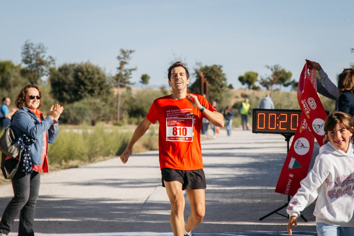 Las mejores fotos de la VIII Carrera Solidaria por la Educación financiera. Late mi Lente (113)