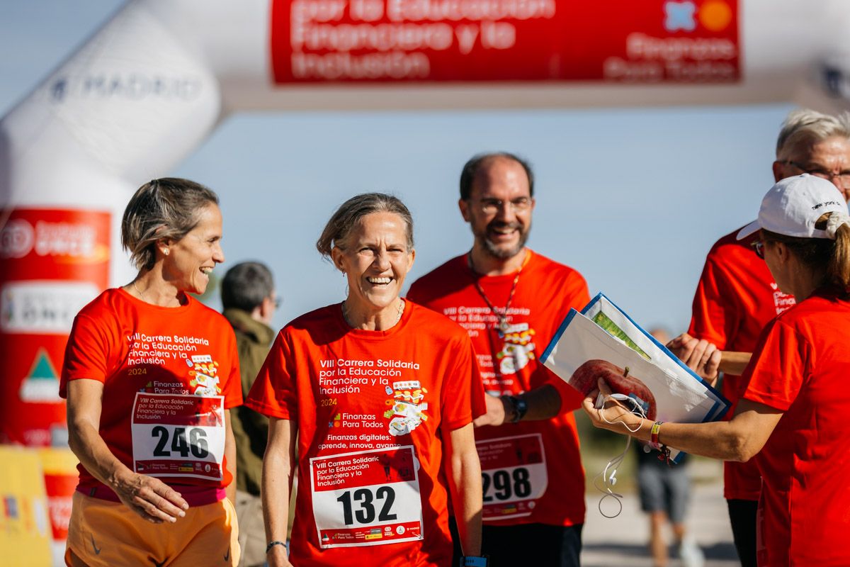 Las mejores fotos de la VIII Carrera Solidaria por la Educación financiera. Late mi Lente (360)