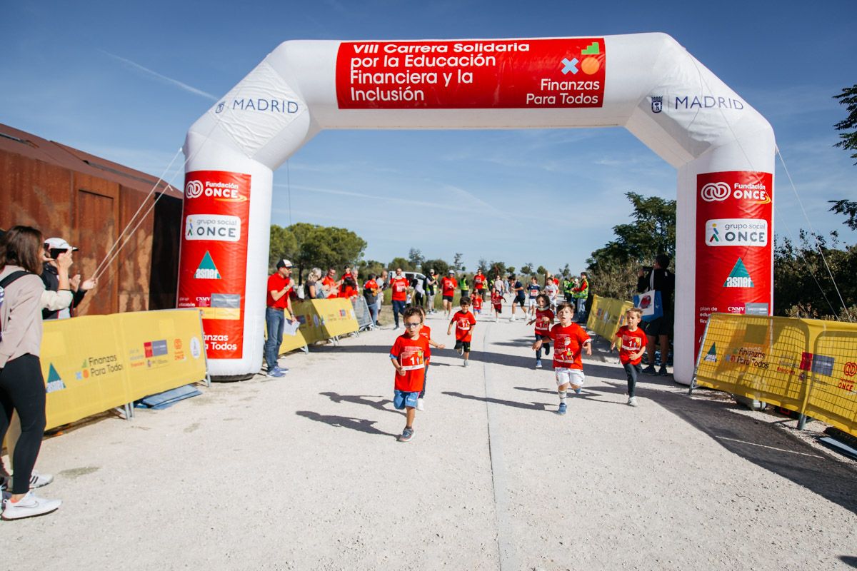 Las mejores fotos de la VIII Carrera Solidaria por la Educación financiera. Late mi Lente (463)