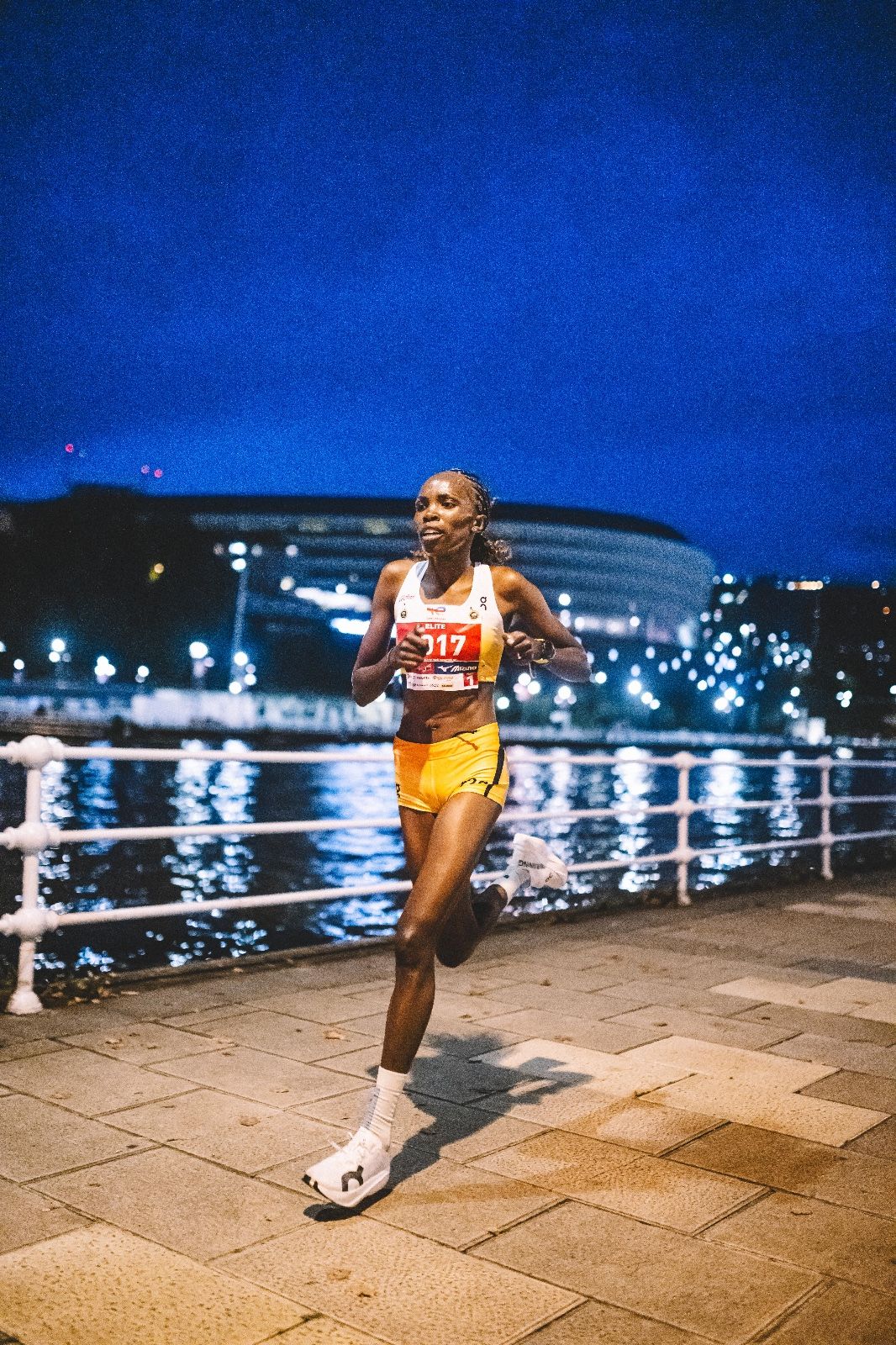Reina de la noche: la keniana Purity Kalulu puso a su nombre el récord del medio maratón con 1:08.52. FÉLIX SÁNCHEZ Reina de la noche: la keniana Purity Kalulu puso a su nombre el récord del medio maratón con 1:08.52. FÉLIX SÁNCHEZ