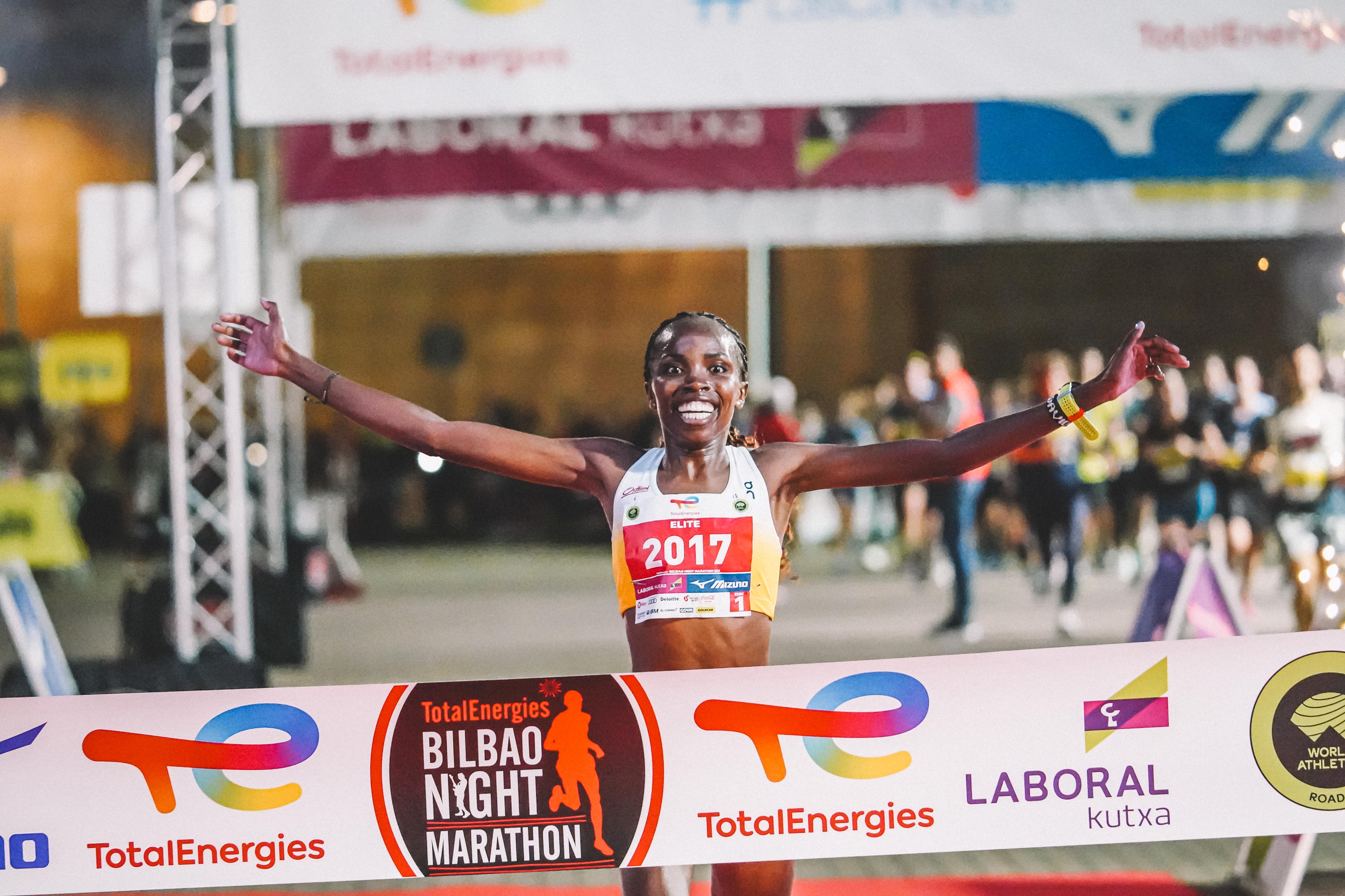 Las mejores fotos del TotalEnergies Bilbao Night Marathon 2024. FOTORUNNERS. 2