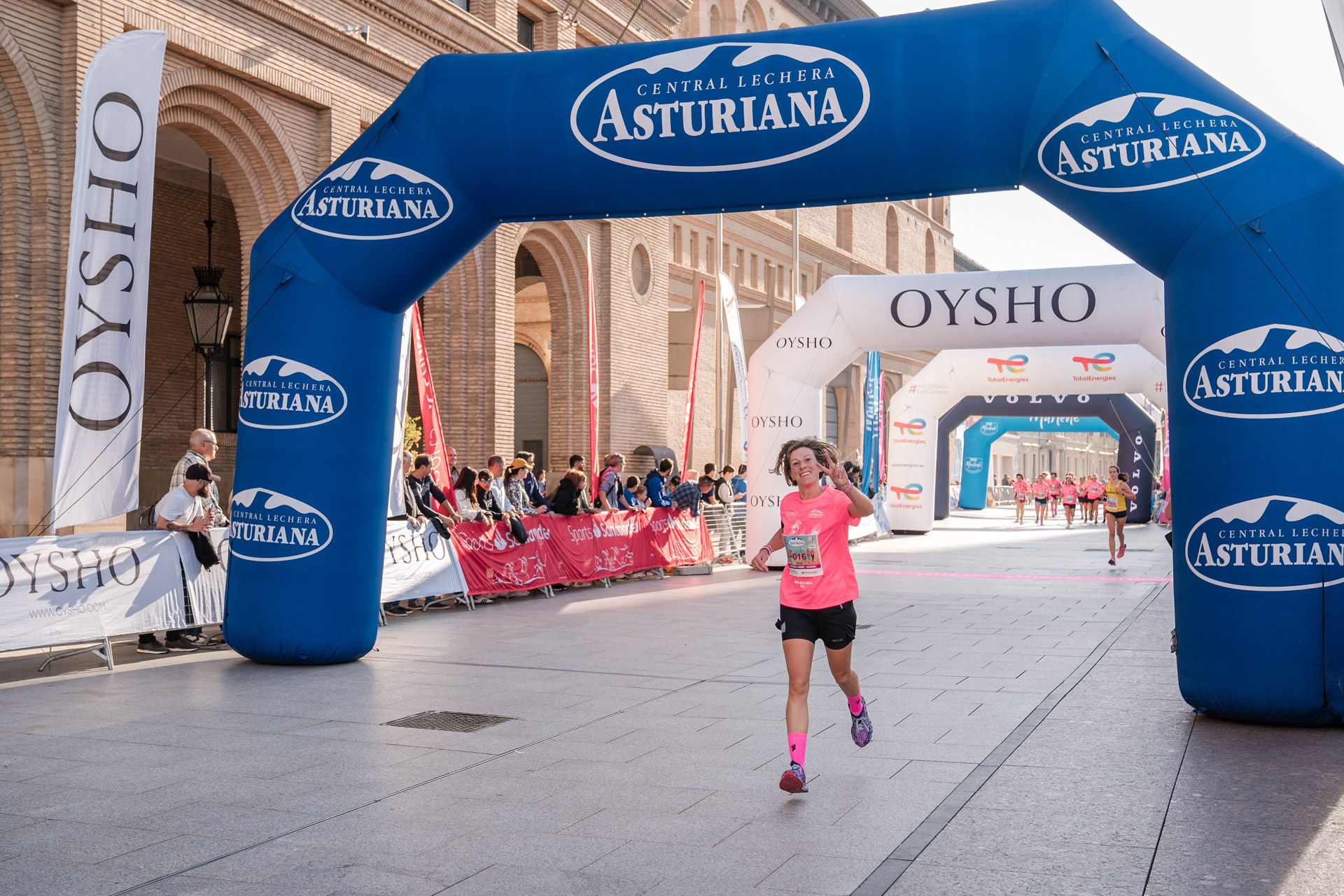 Las mejores fotos de la Carrera de la Mujer Central Lechera Asturiana de Zaragoza 2024 242