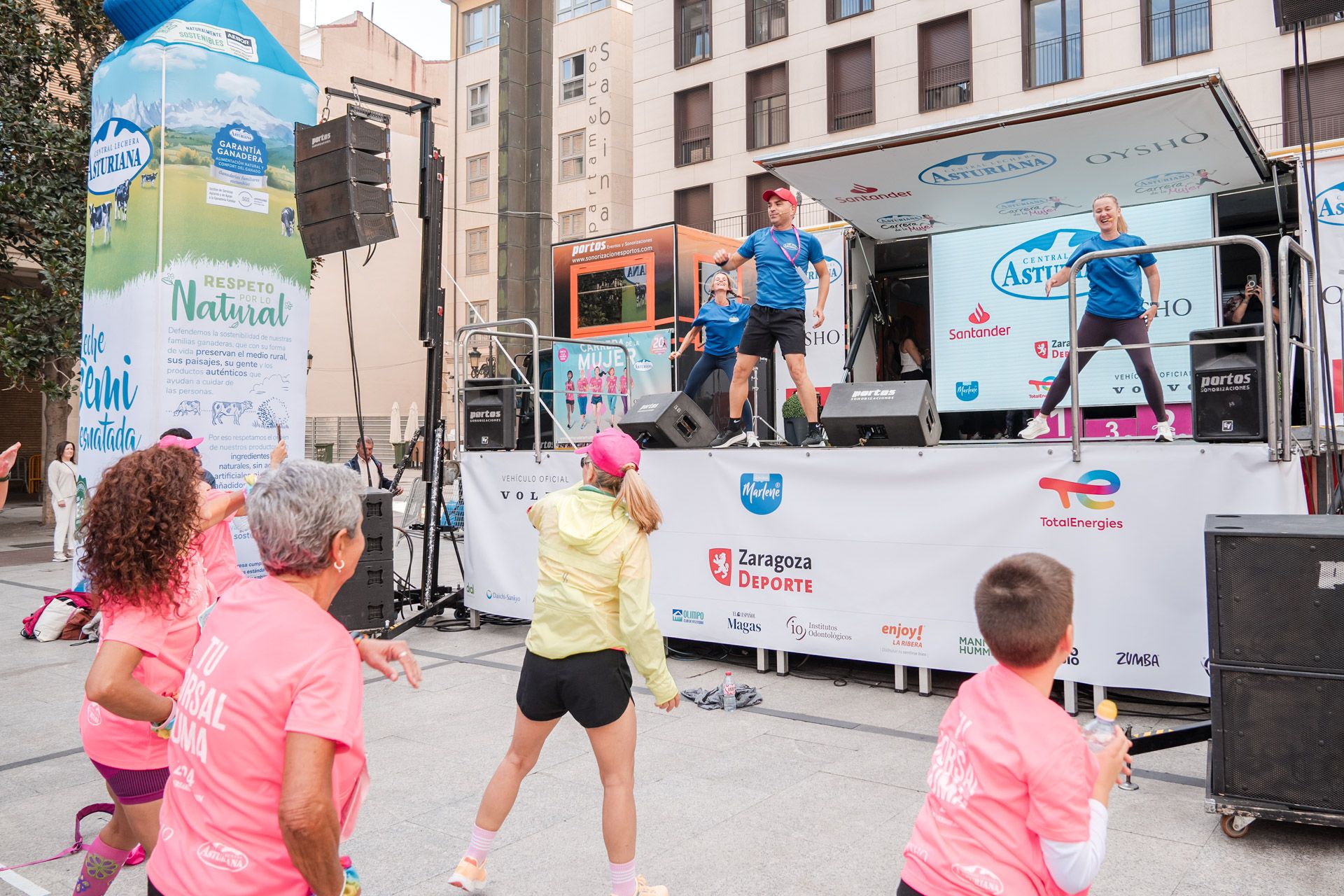Las mejores fotos de la Carrera de la Mujer Central Lechera Asturiana de Zaragoza 2024 361