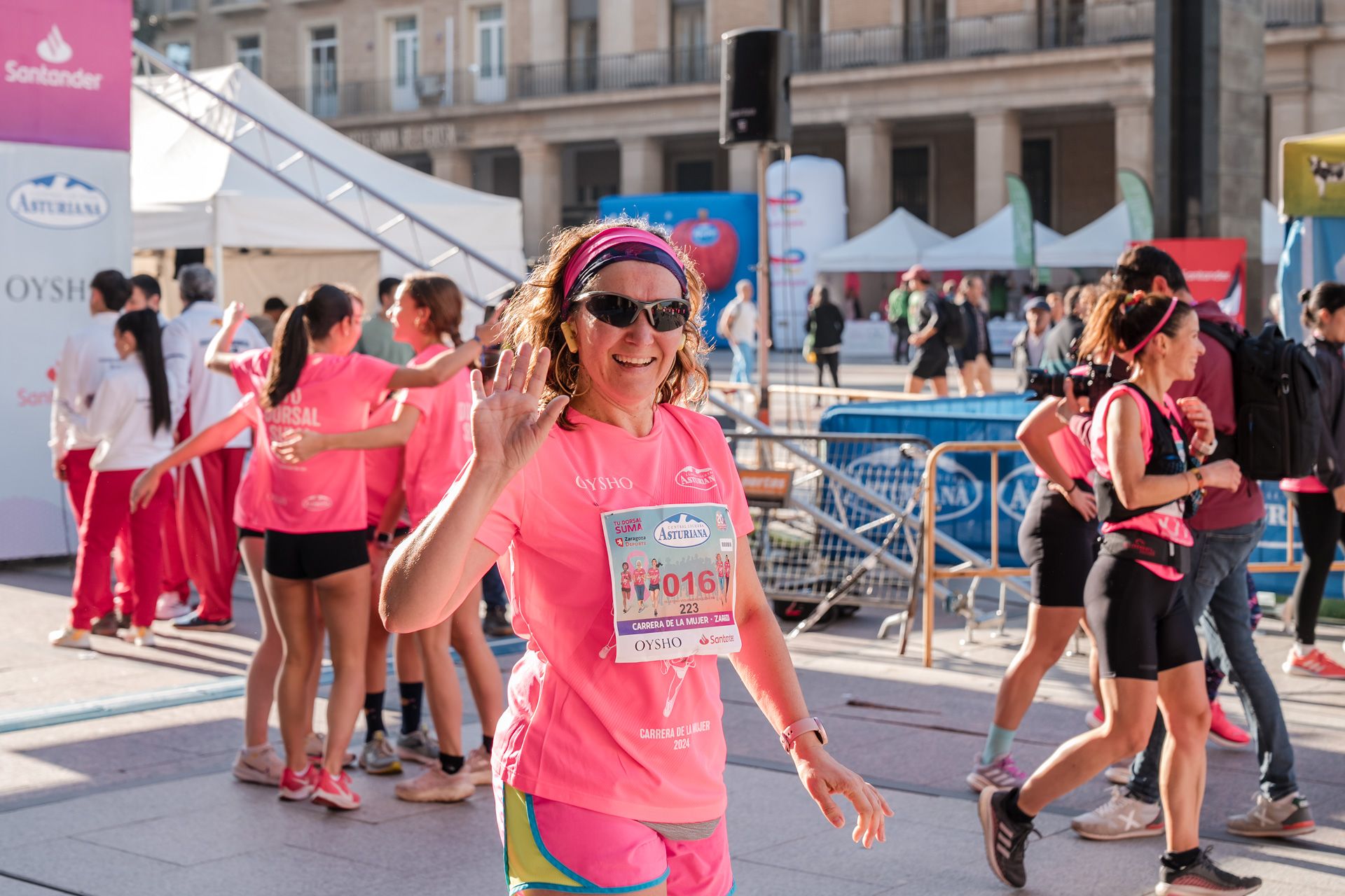 Las mejores fotos de la Carrera de la Mujer Central Lechera Asturiana de Zaragoza 2024 250