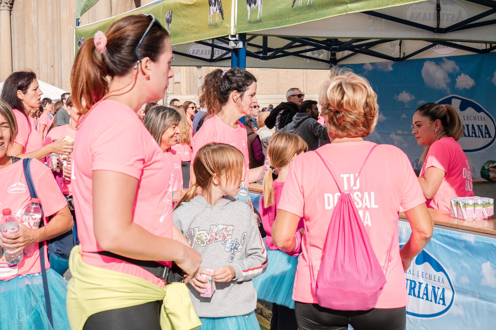 Las mejores fotos de la Carrera de la Mujer Central Lechera Asturiana de Zaragoza 2024 370