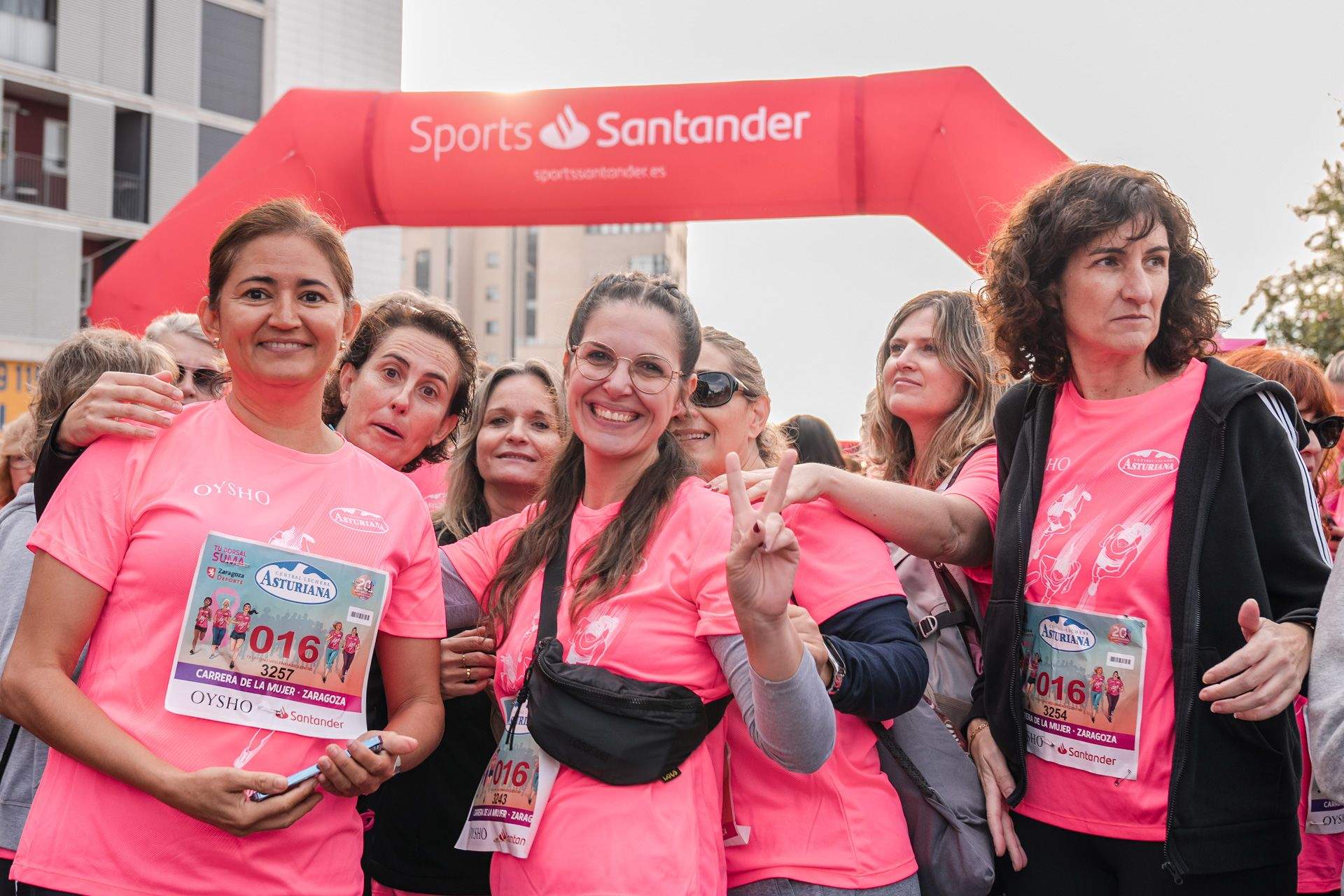 Las mejores fotos de la Carrera de la Mujer Central Lechera Asturiana de Zaragoza 2024 28